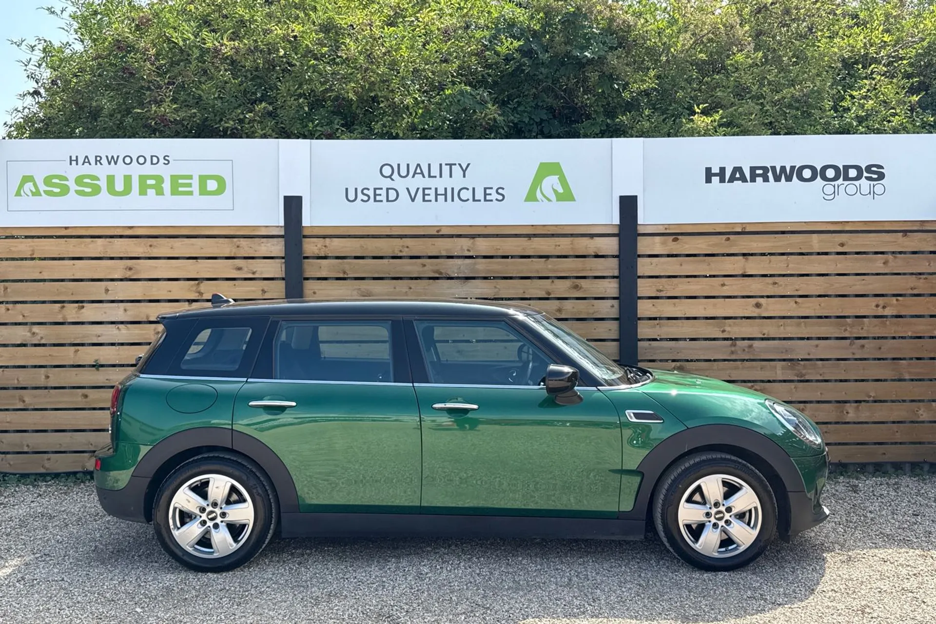 MINI CLUBMAN thumbnail image number 2