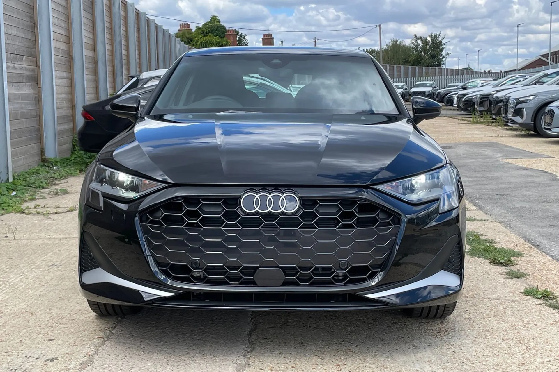 Audi A3 thumbnail image number 11