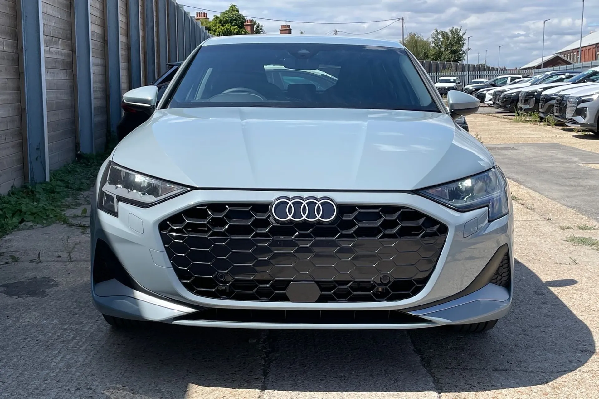 Audi A3 thumbnail image number 11