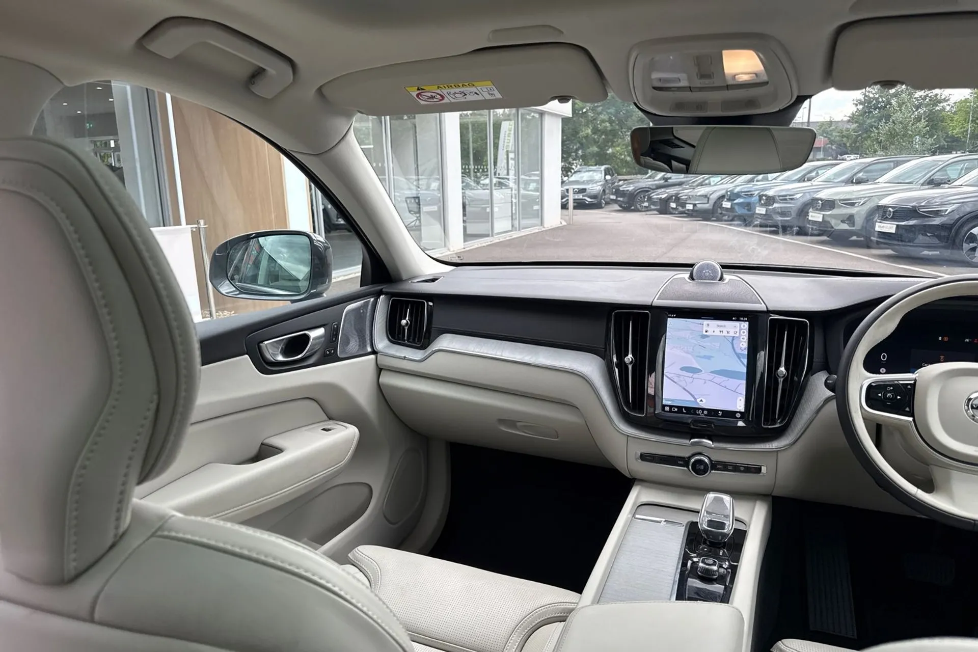 Volvo XC60 thumbnail image number 31