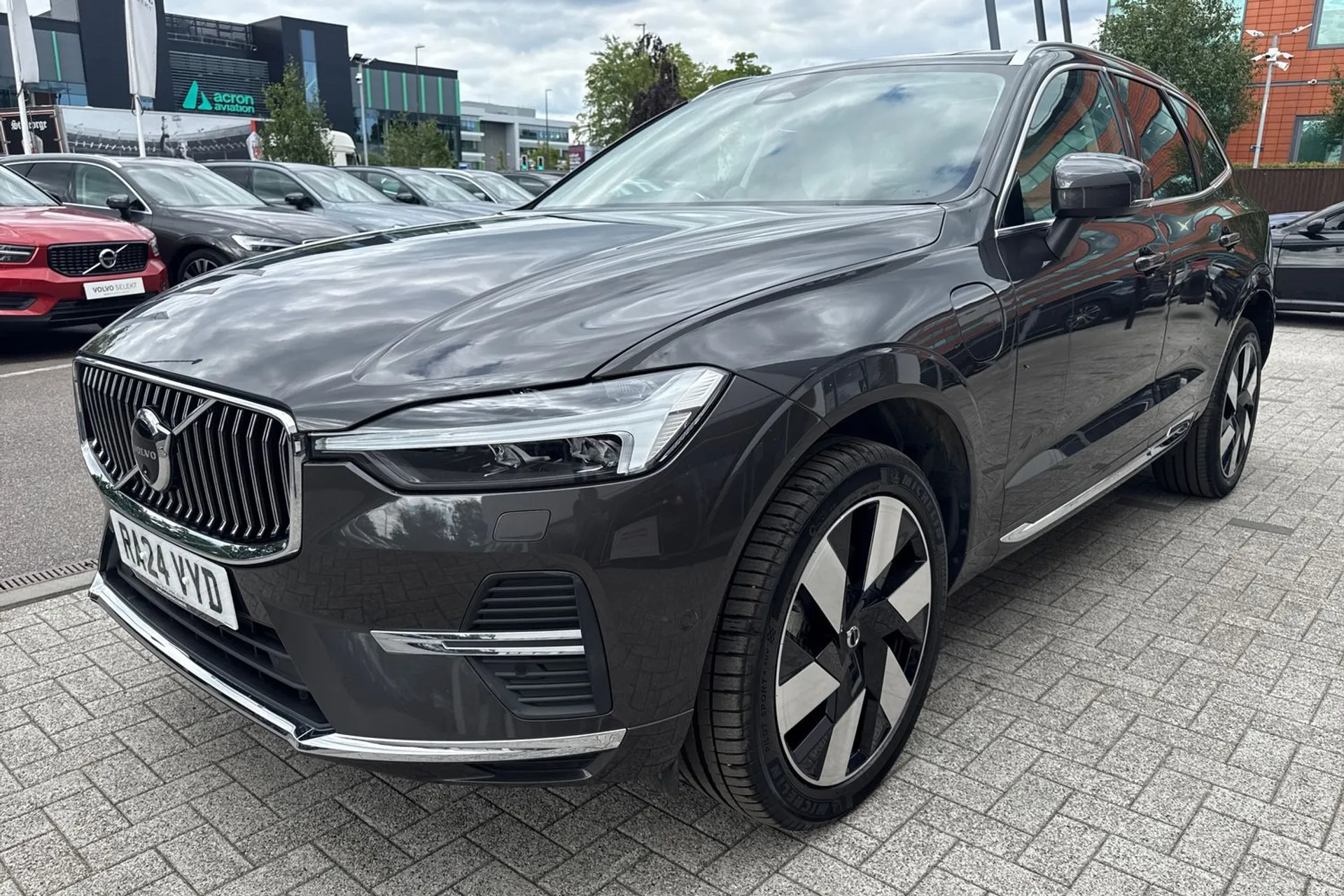 Volvo XC60 thumbnail image number 11