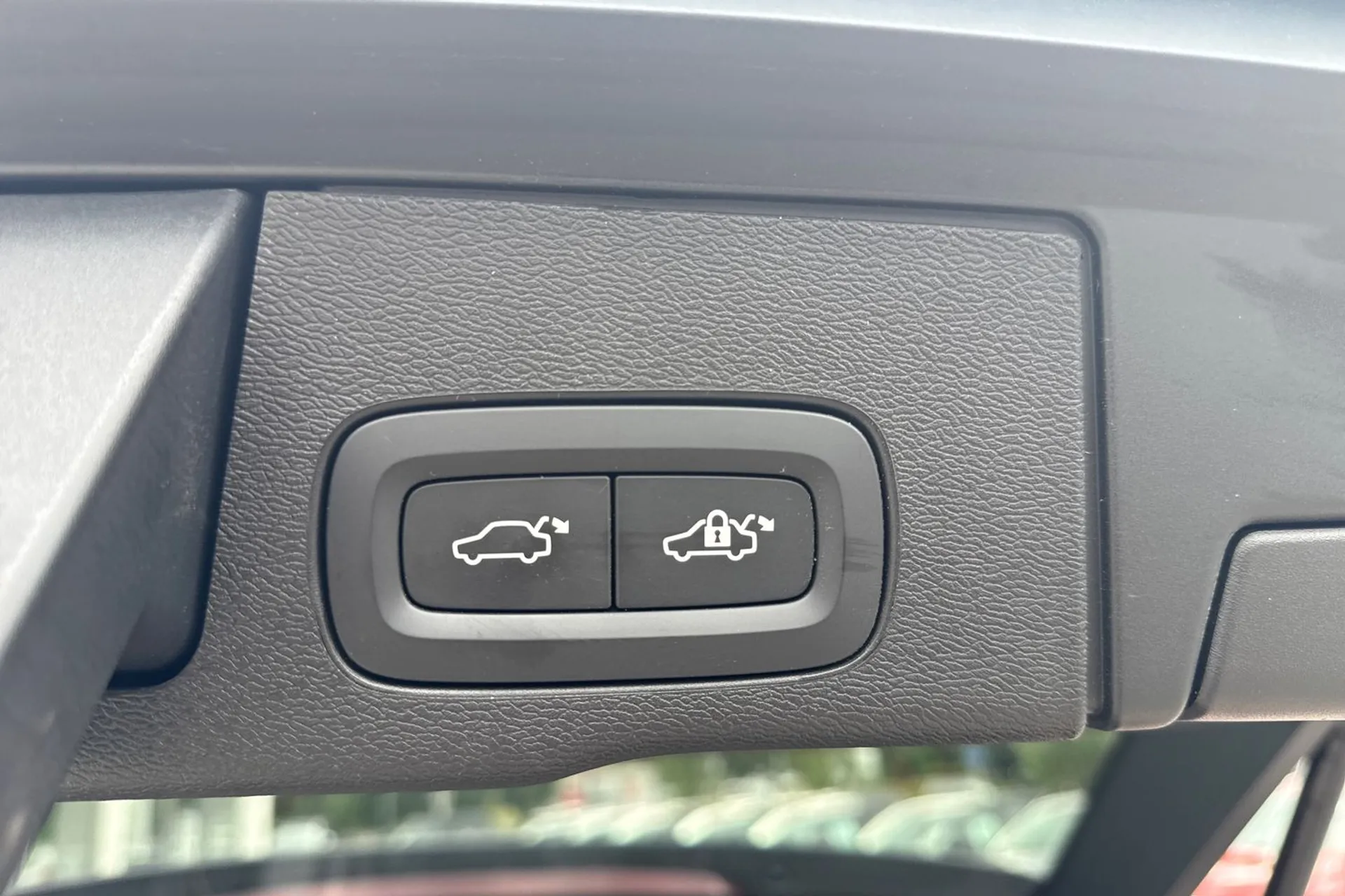 Volvo XC60 thumbnail image number 20