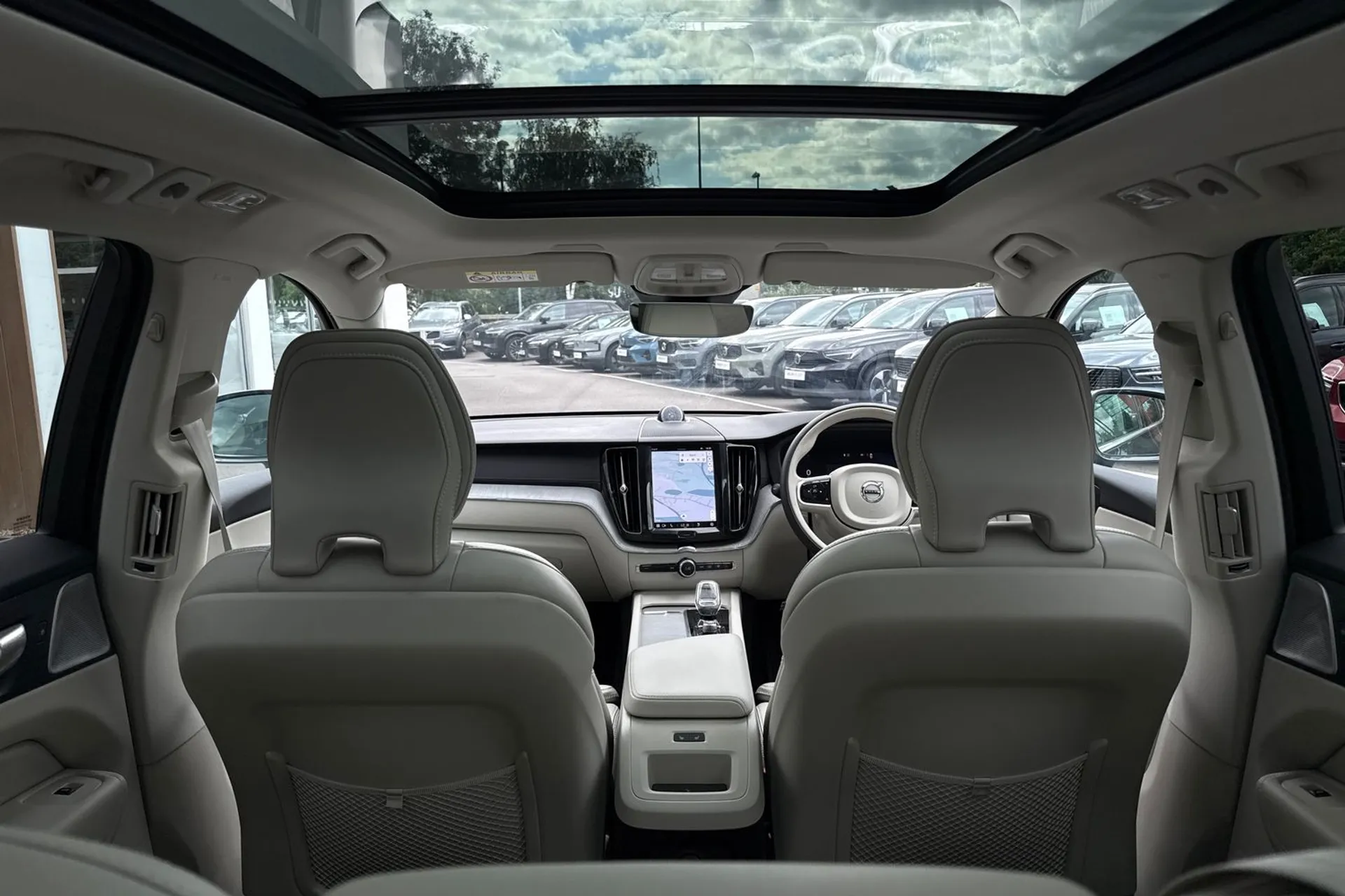 Volvo XC60 thumbnail image number 21