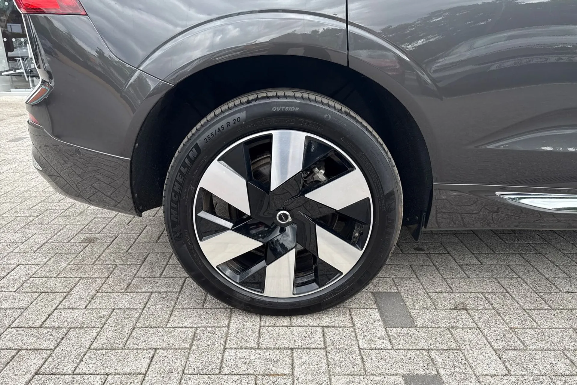 Volvo XC60 thumbnail image number 13