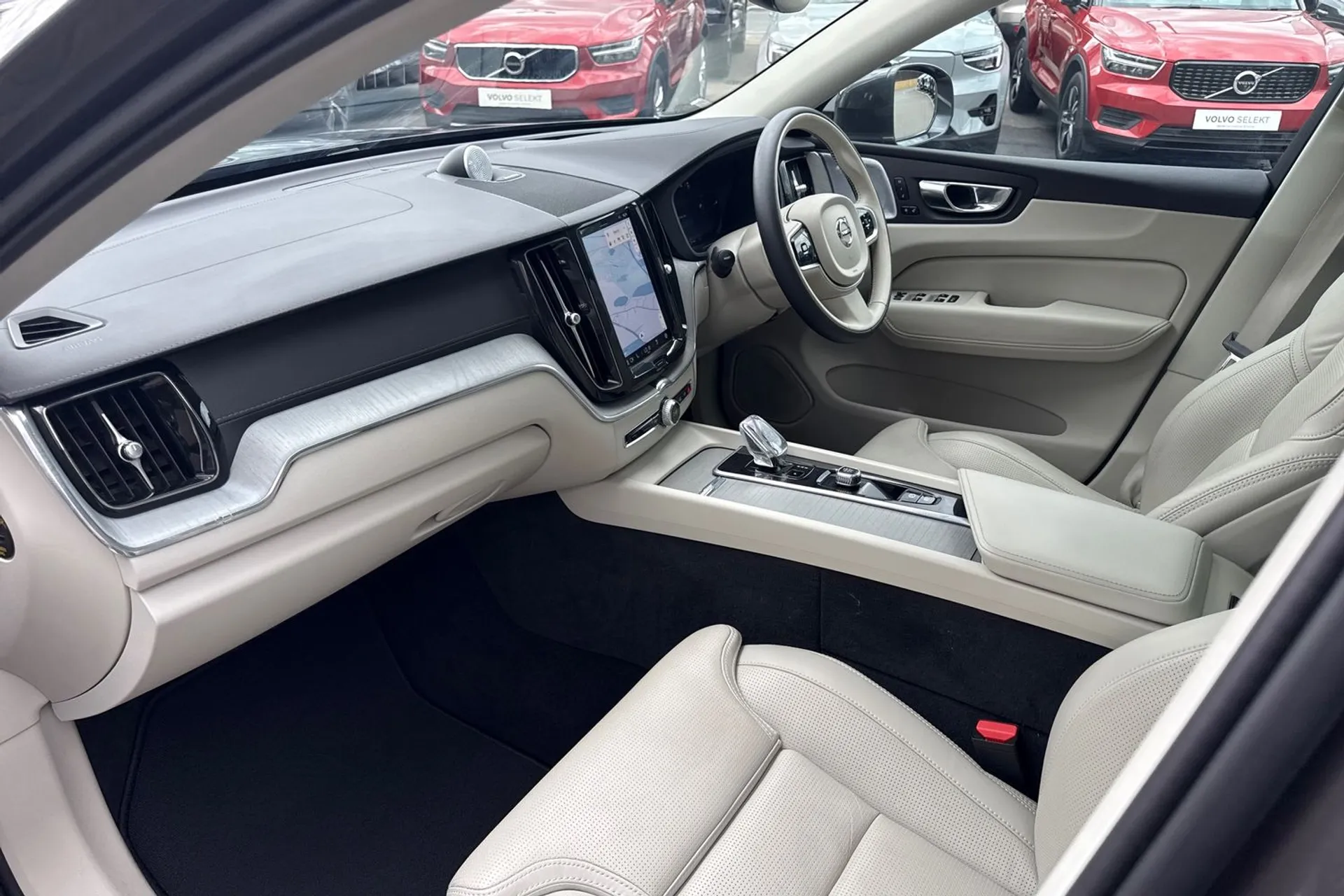 Volvo XC60 thumbnail image number 26
