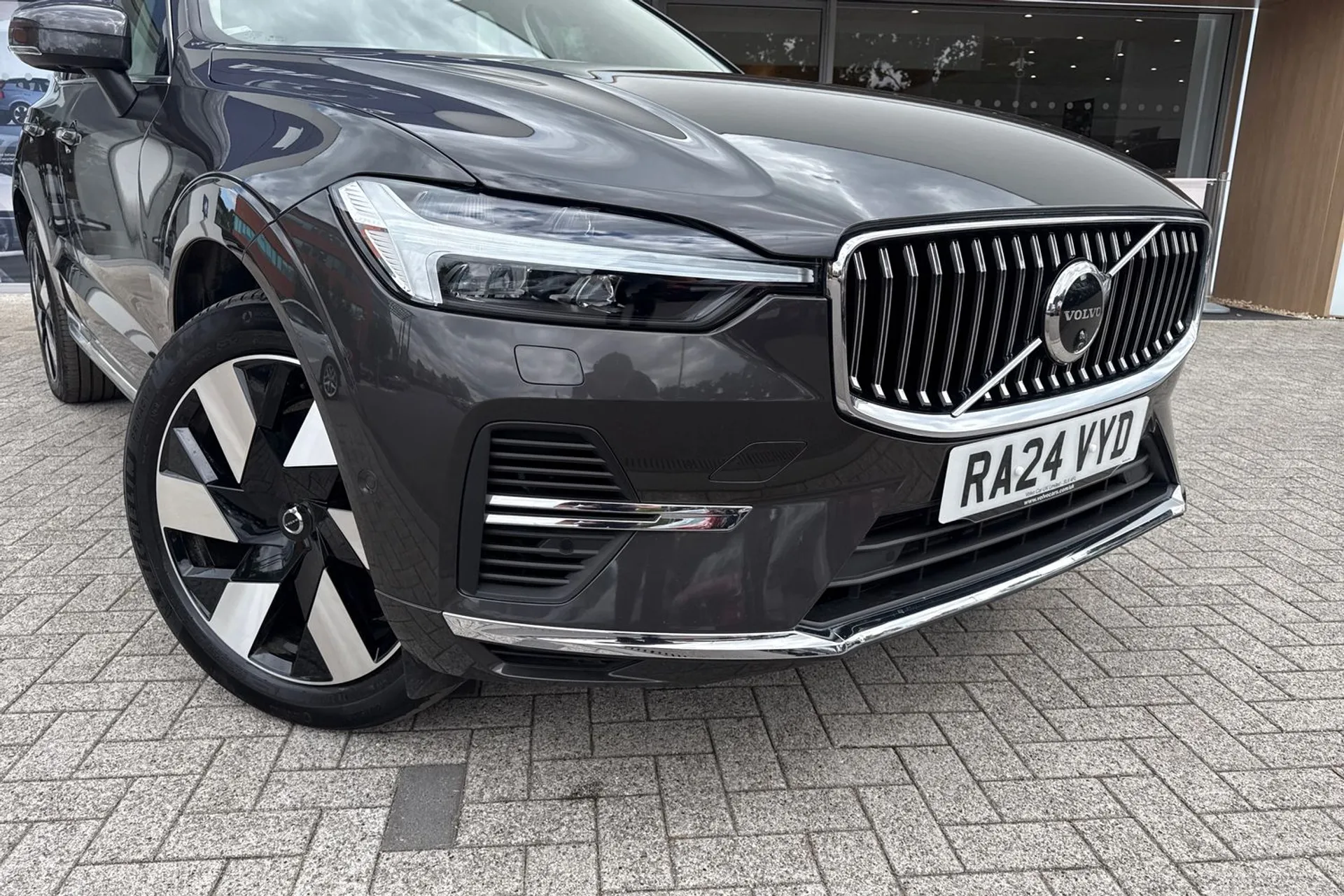 Volvo XC60 thumbnail image number 6