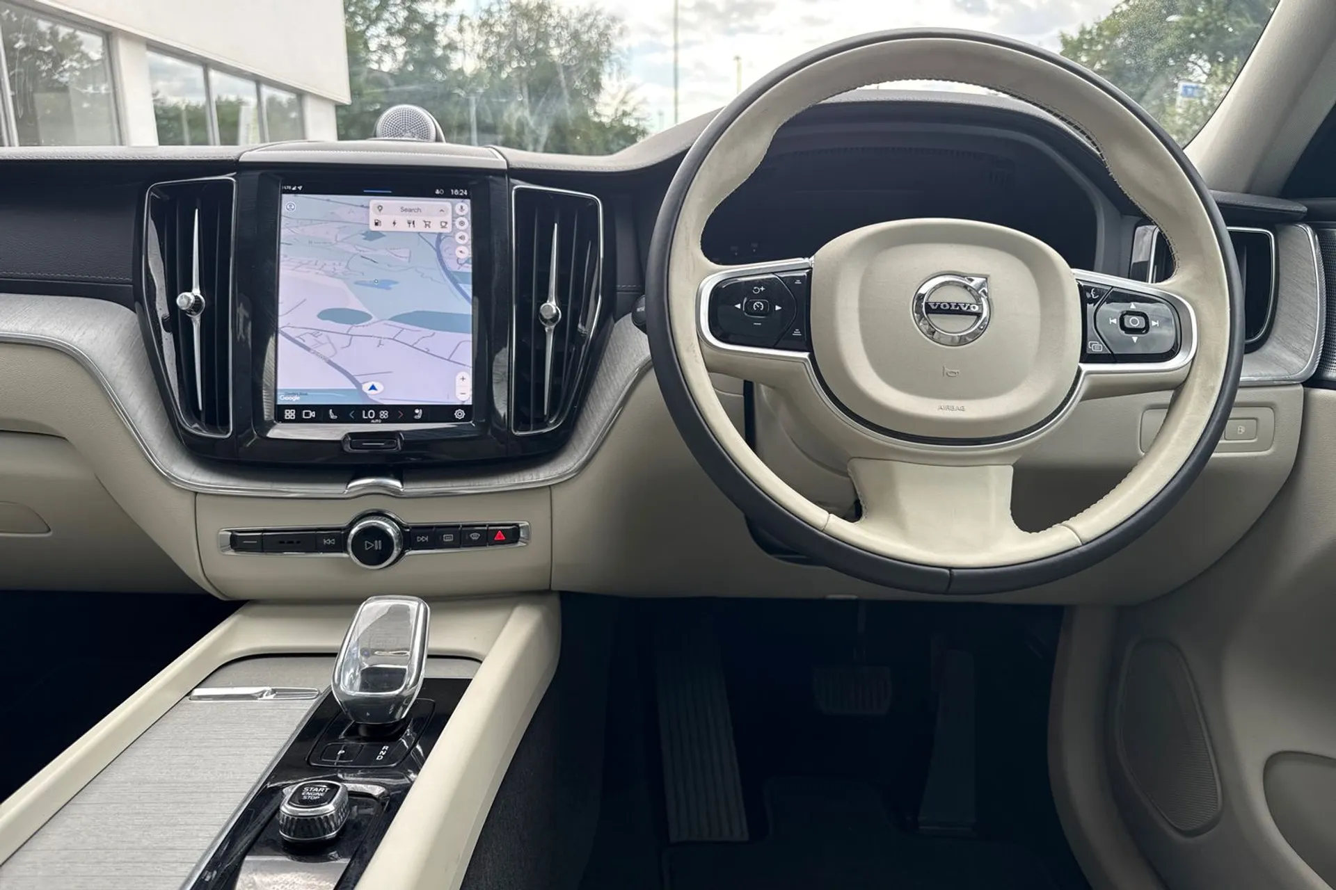 Volvo XC60 thumbnail image number 33