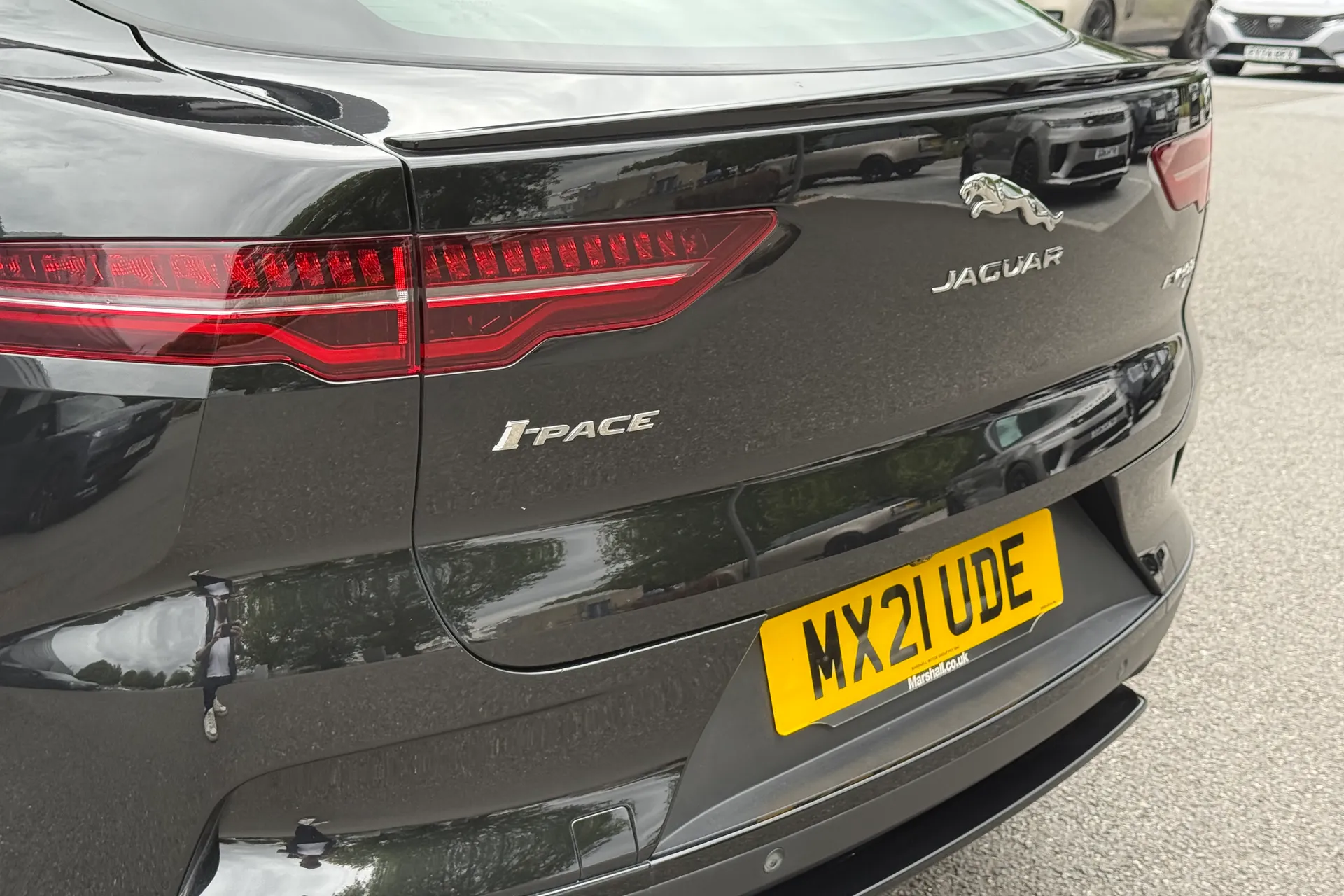 Jaguar I-PACE thumbnail image number 48