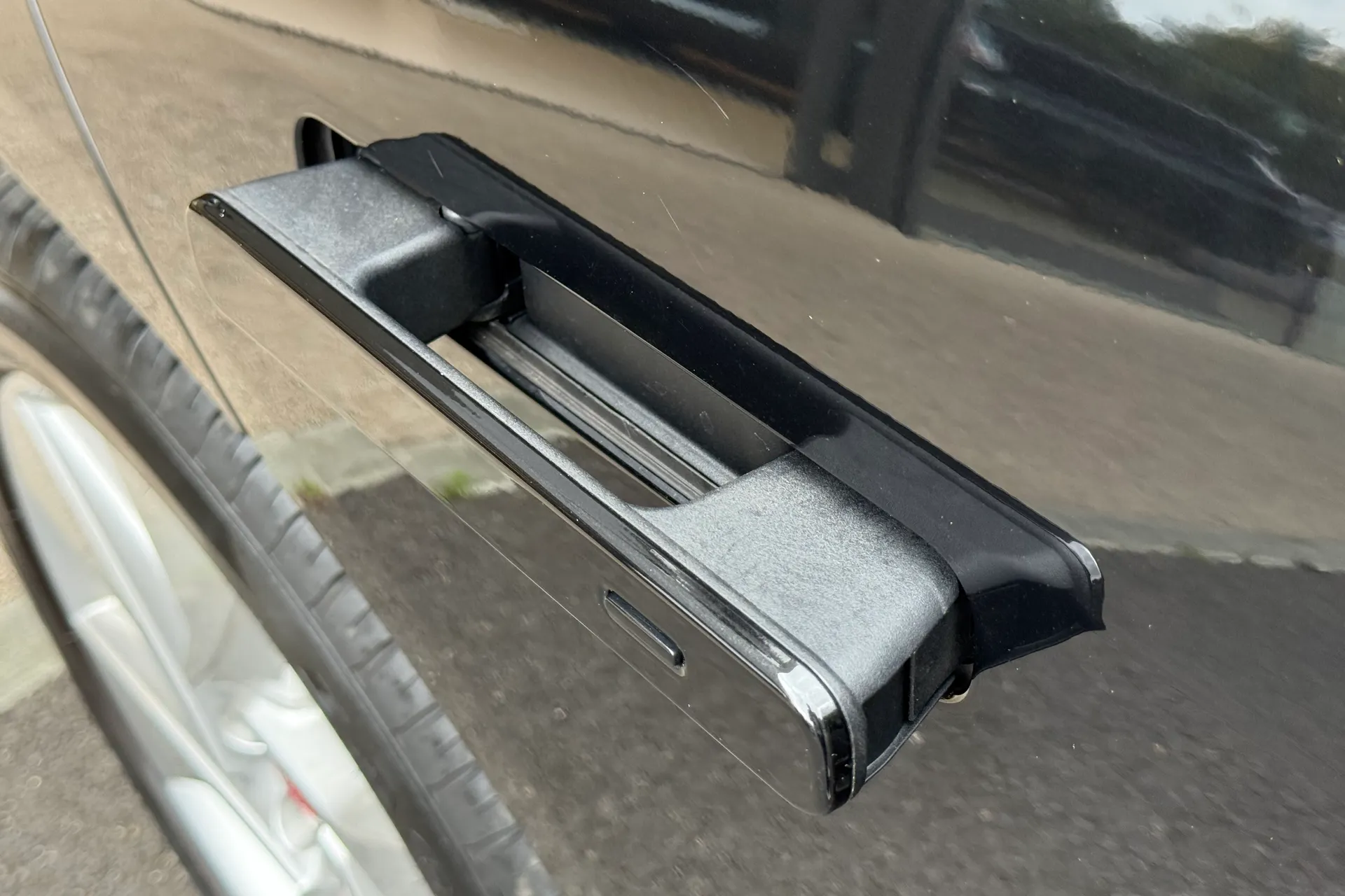 Jaguar I-PACE thumbnail image number 40