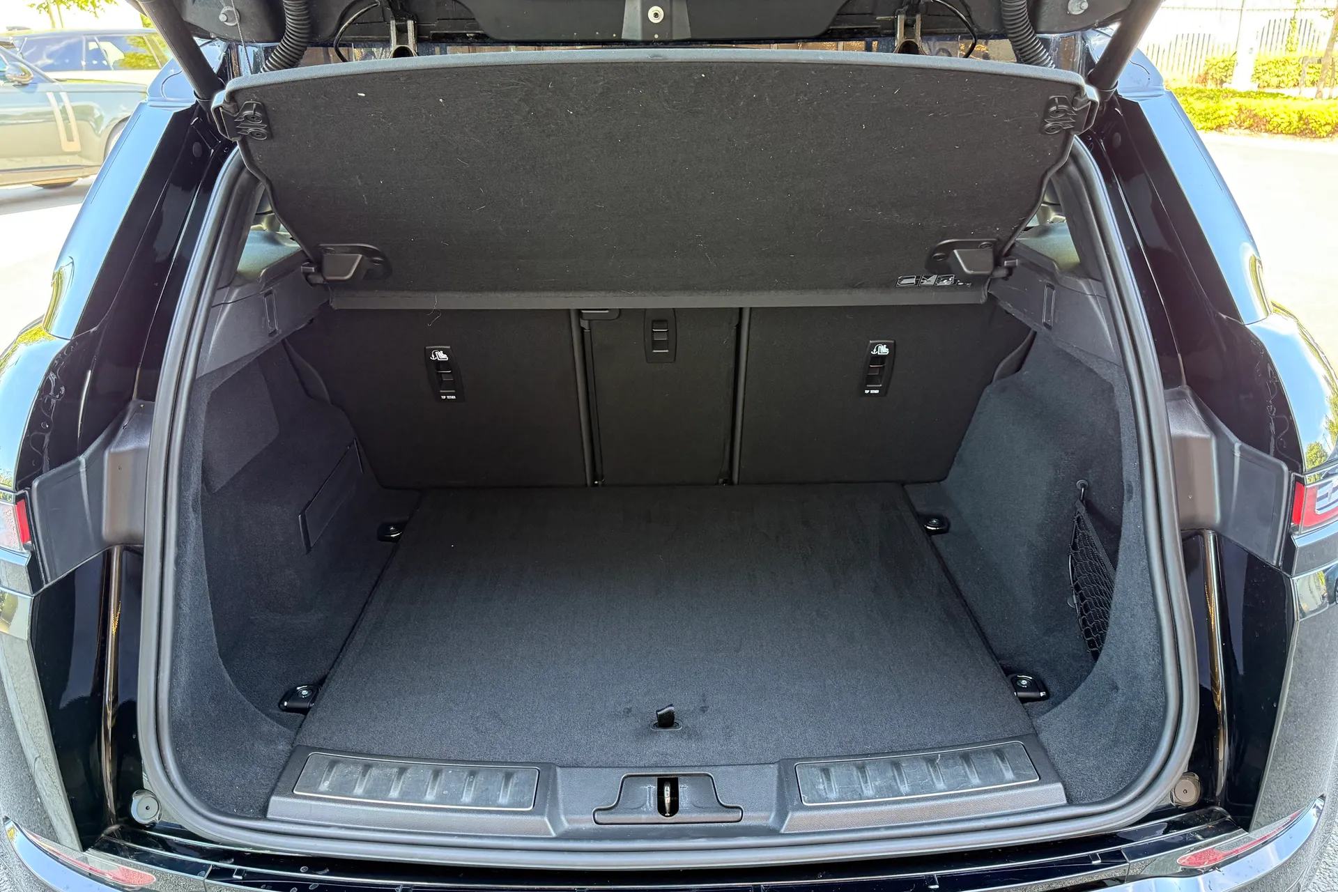 LAND ROVER RANGE ROVER EVOQUE thumbnail image number 38