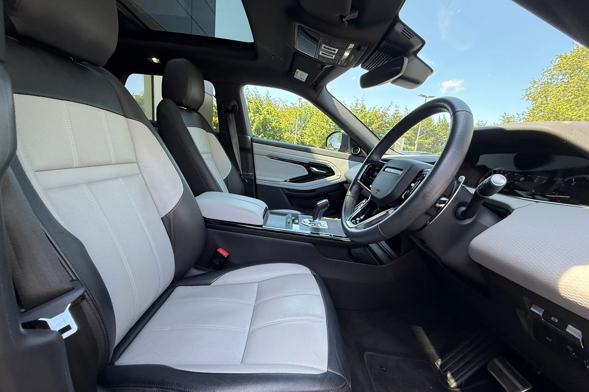 LAND ROVER RANGE ROVER EVOQUE thumbnail image number 9