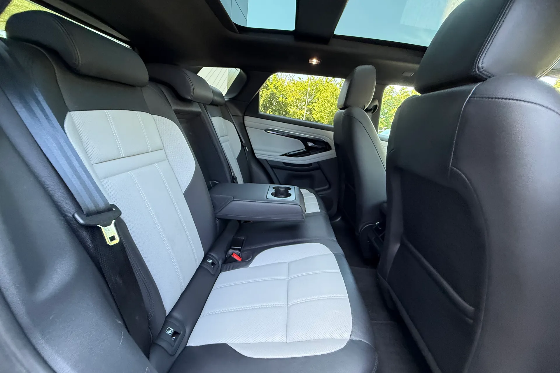 LAND ROVER RANGE ROVER EVOQUE thumbnail image number 41