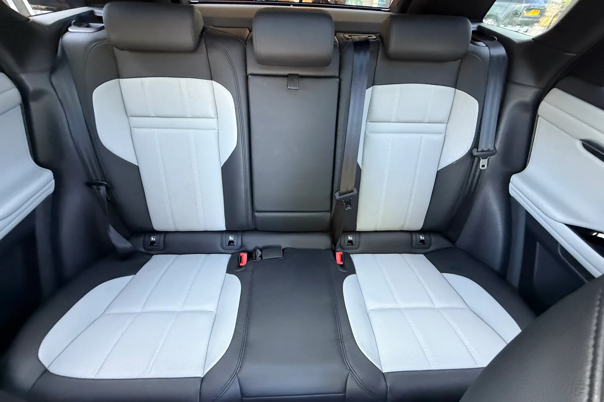 LAND ROVER RANGE ROVER EVOQUE thumbnail image number 11