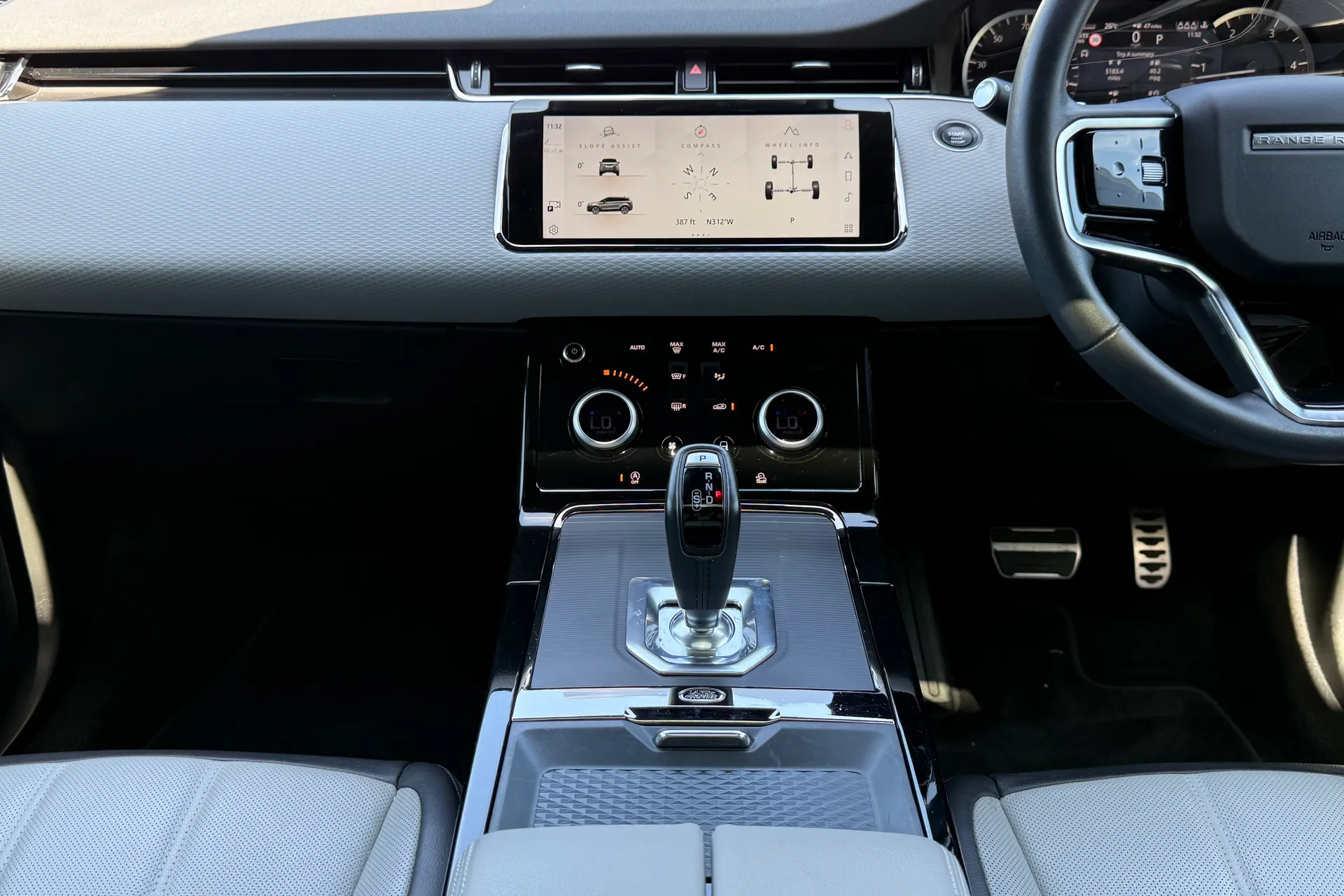 LAND ROVER RANGE ROVER EVOQUE thumbnail image number 15