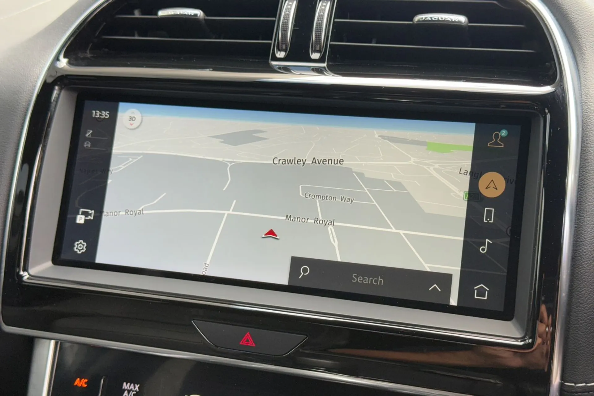 Jaguar XE thumbnail image number 6