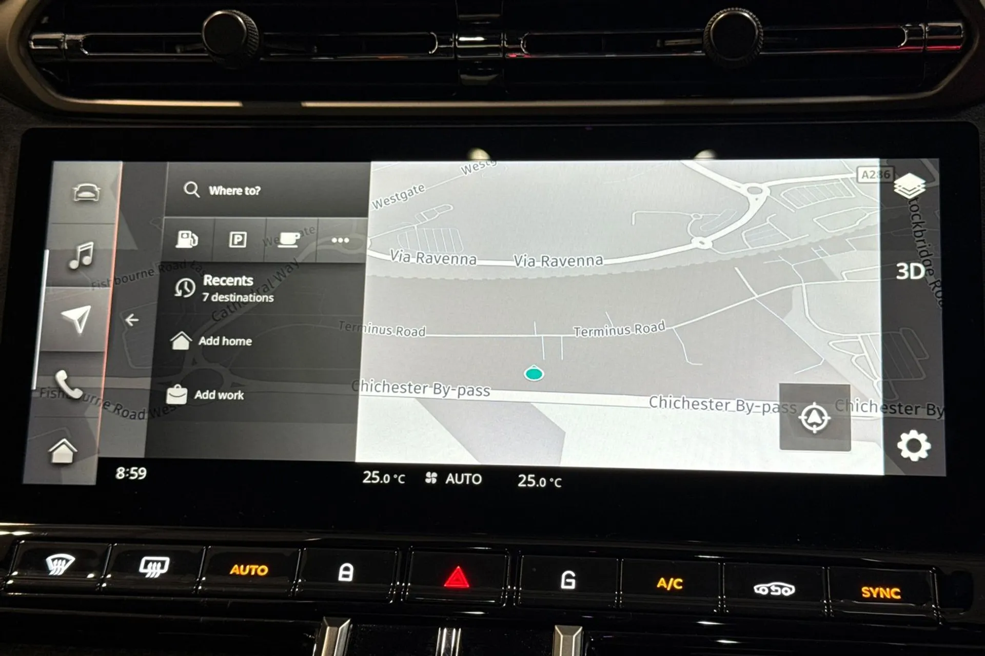 Aston Martin Vantage thumbnail image number 4