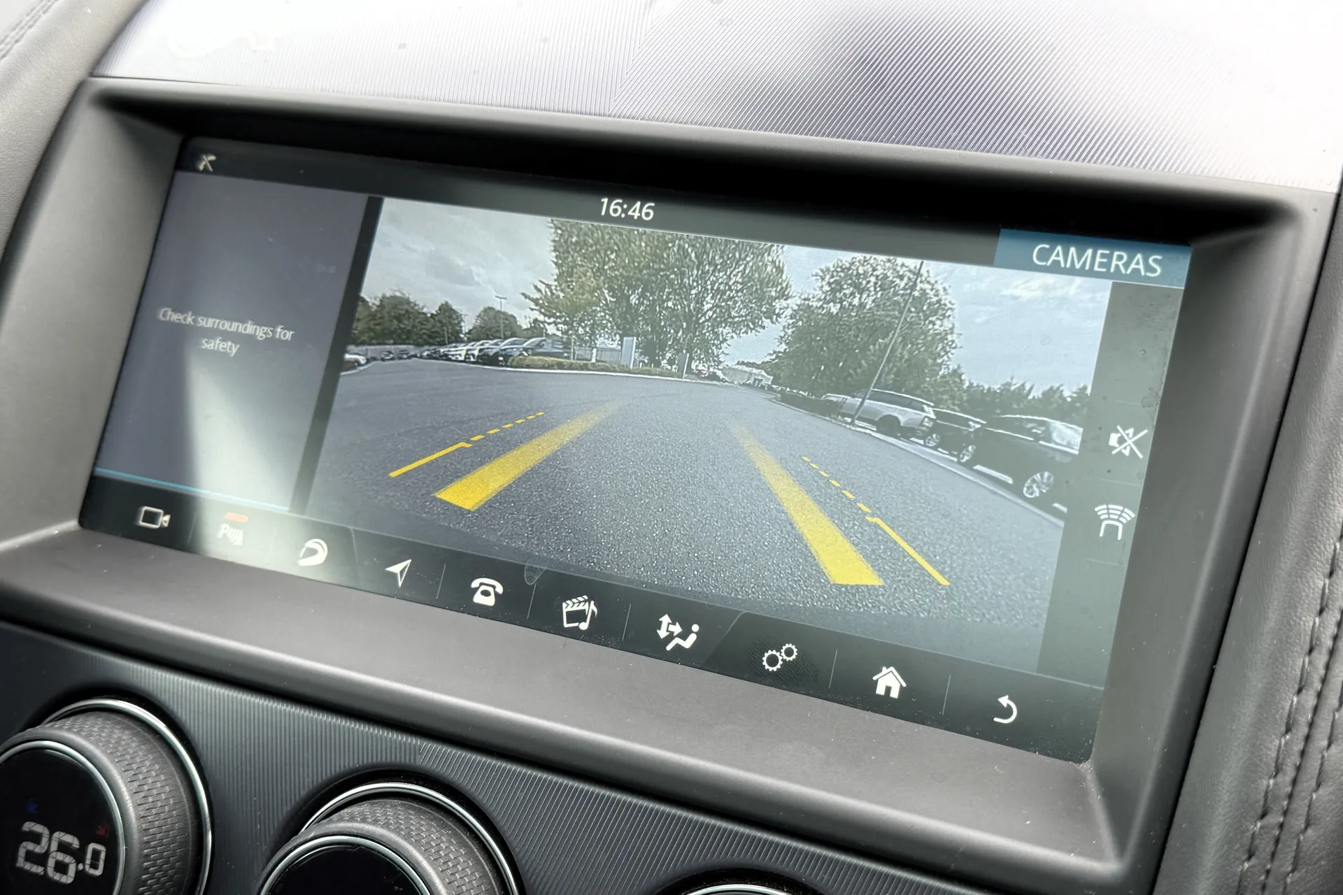 Jaguar F-TYPE thumbnail image number 27