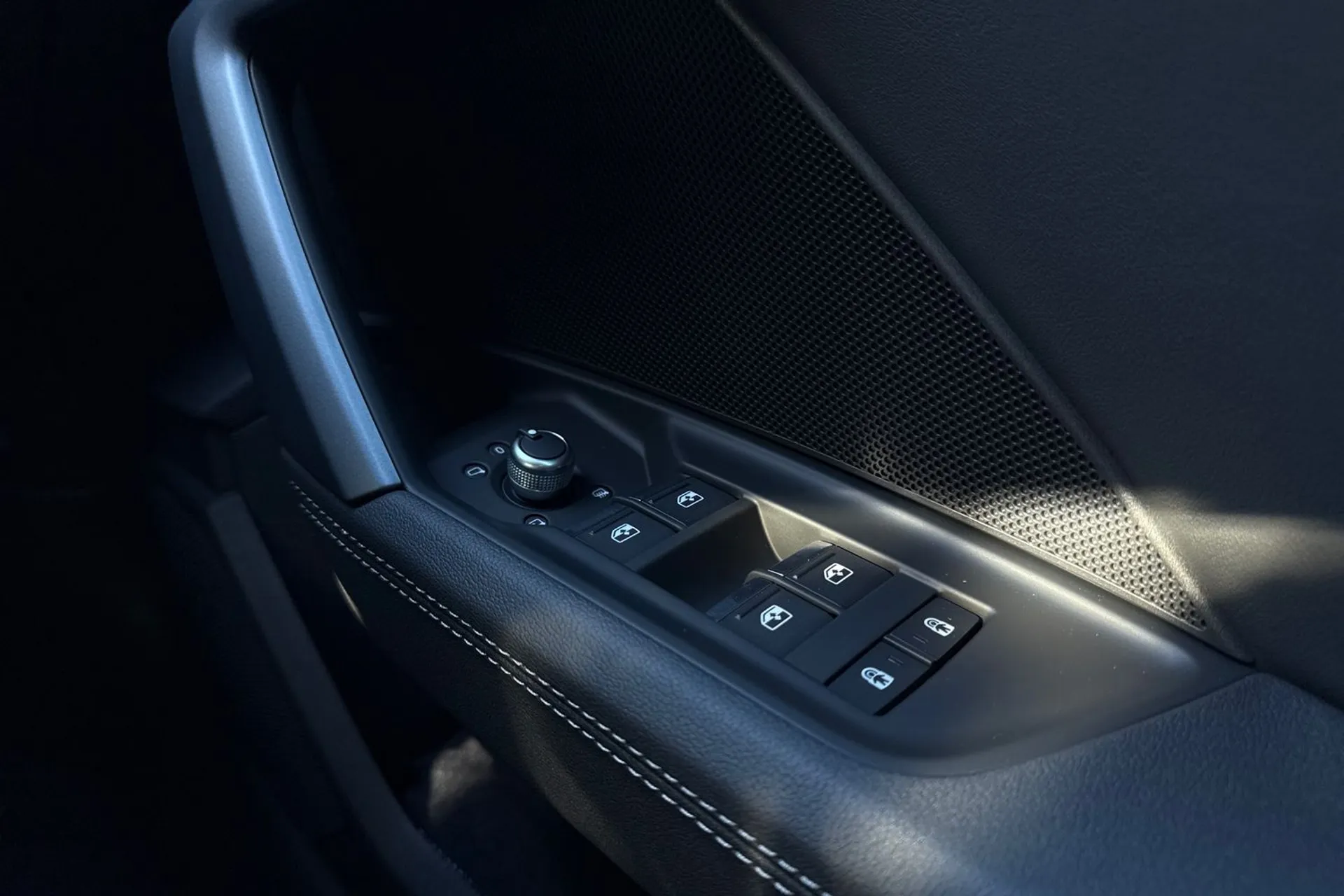 Audi A3 thumbnail image number 43