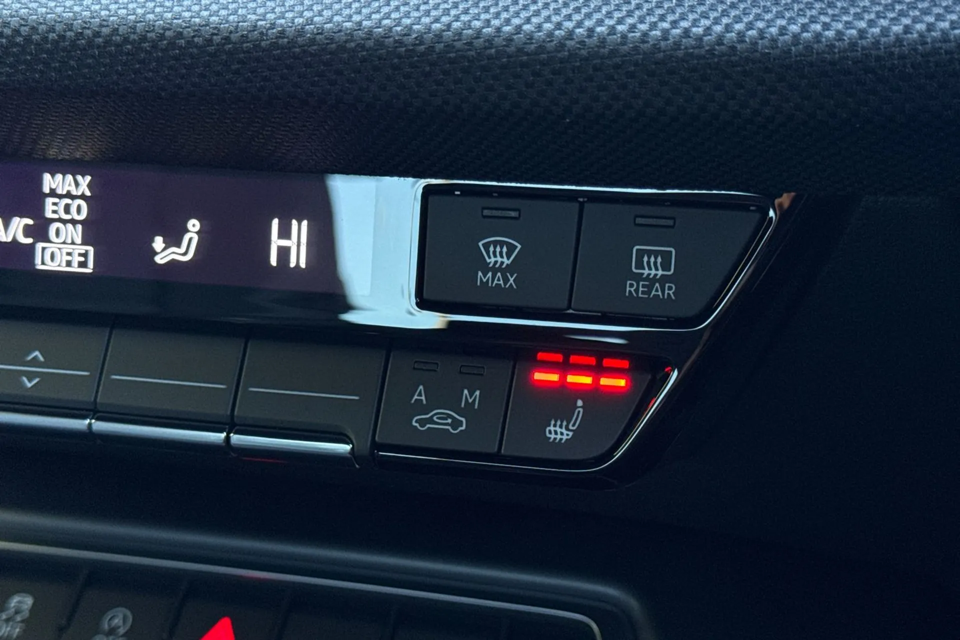 Audi A3 thumbnail image number 28