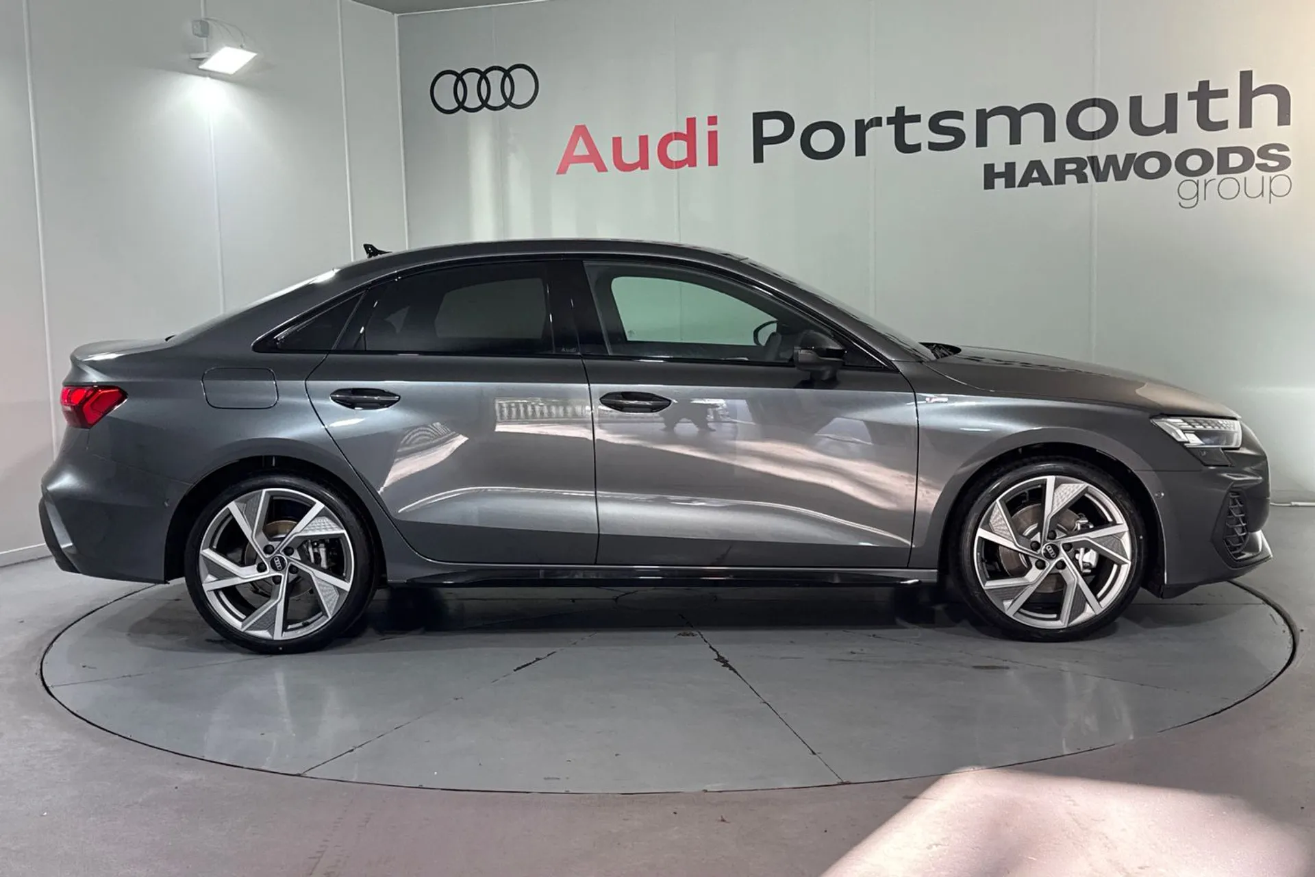 Audi A3 thumbnail image number 2