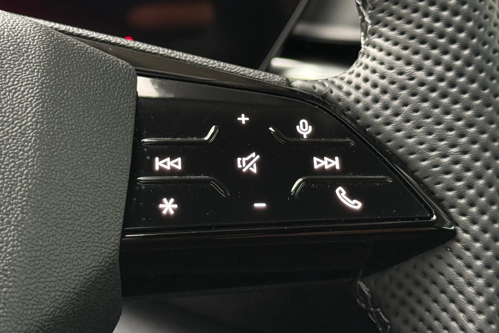 Audi Q5 thumbnail image number 17