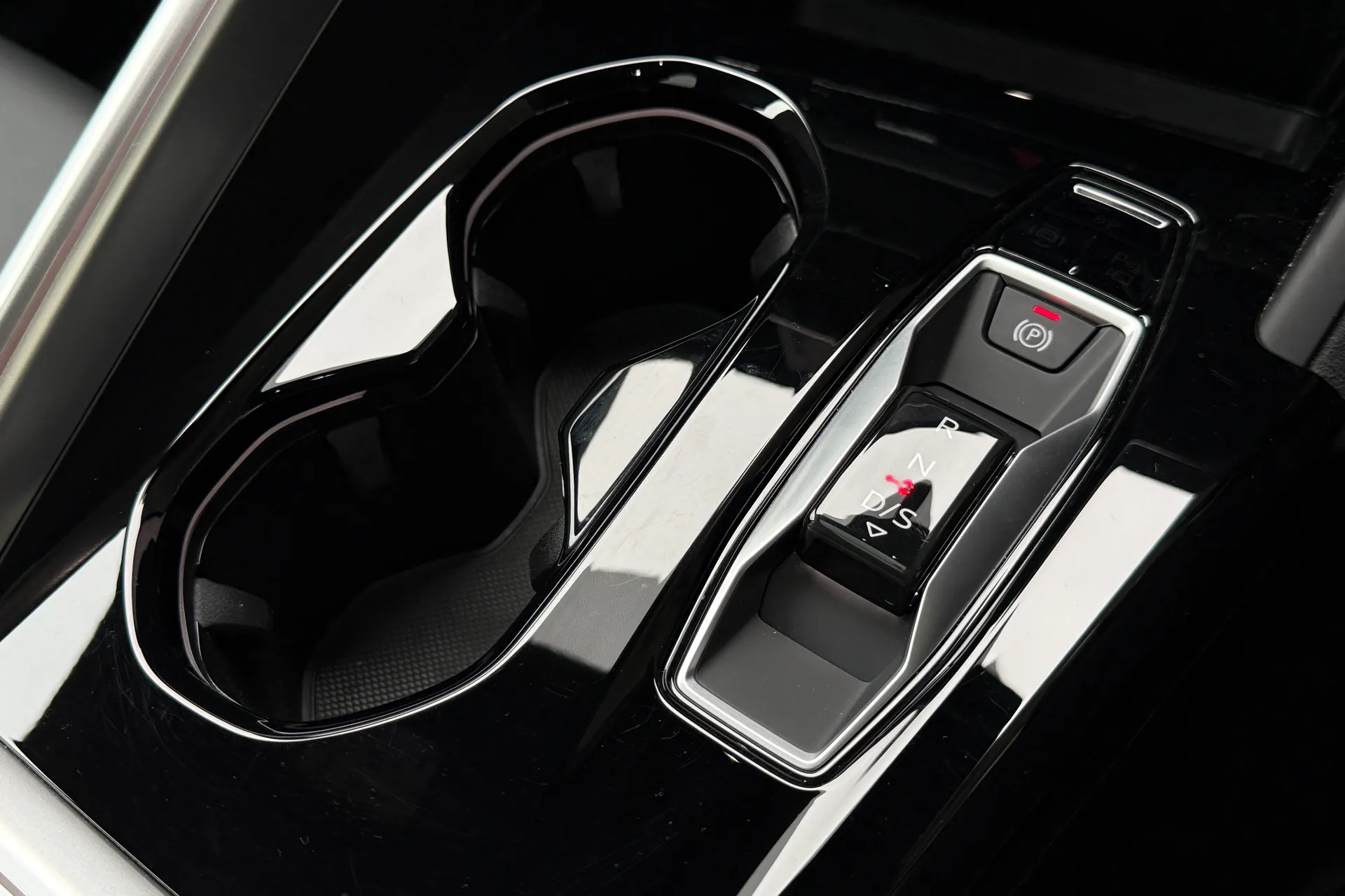 Audi Q5 thumbnail image number 27