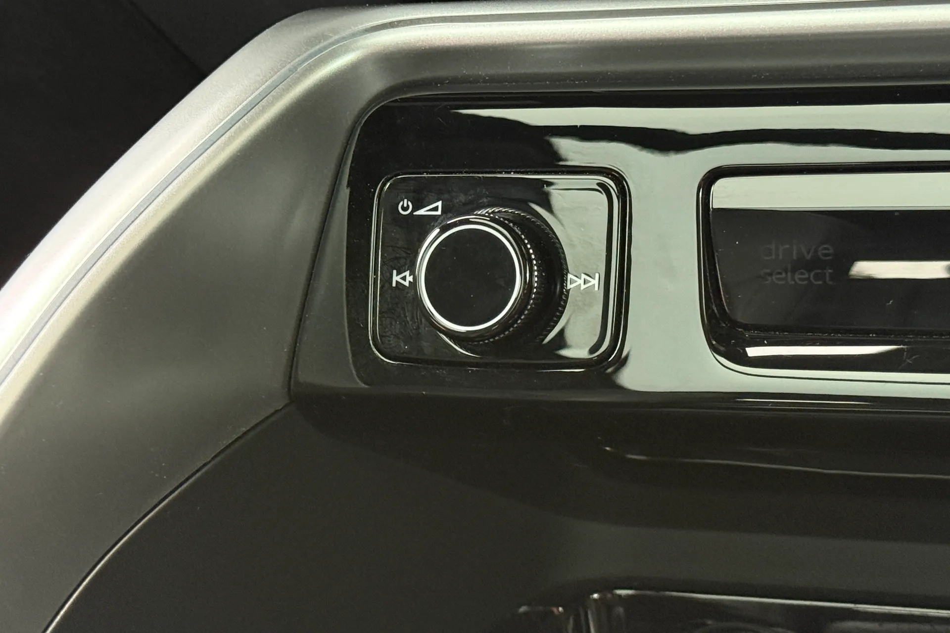 Audi Q5 thumbnail image number 29