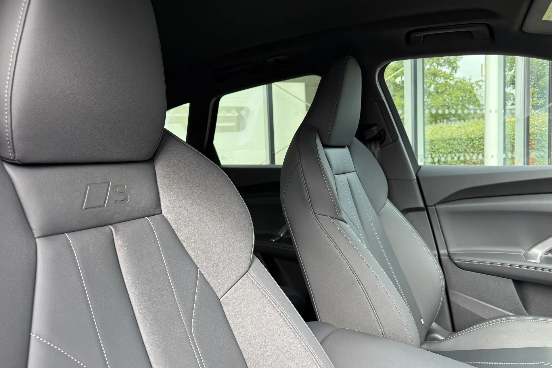 Audi Q5 thumbnail image number 15