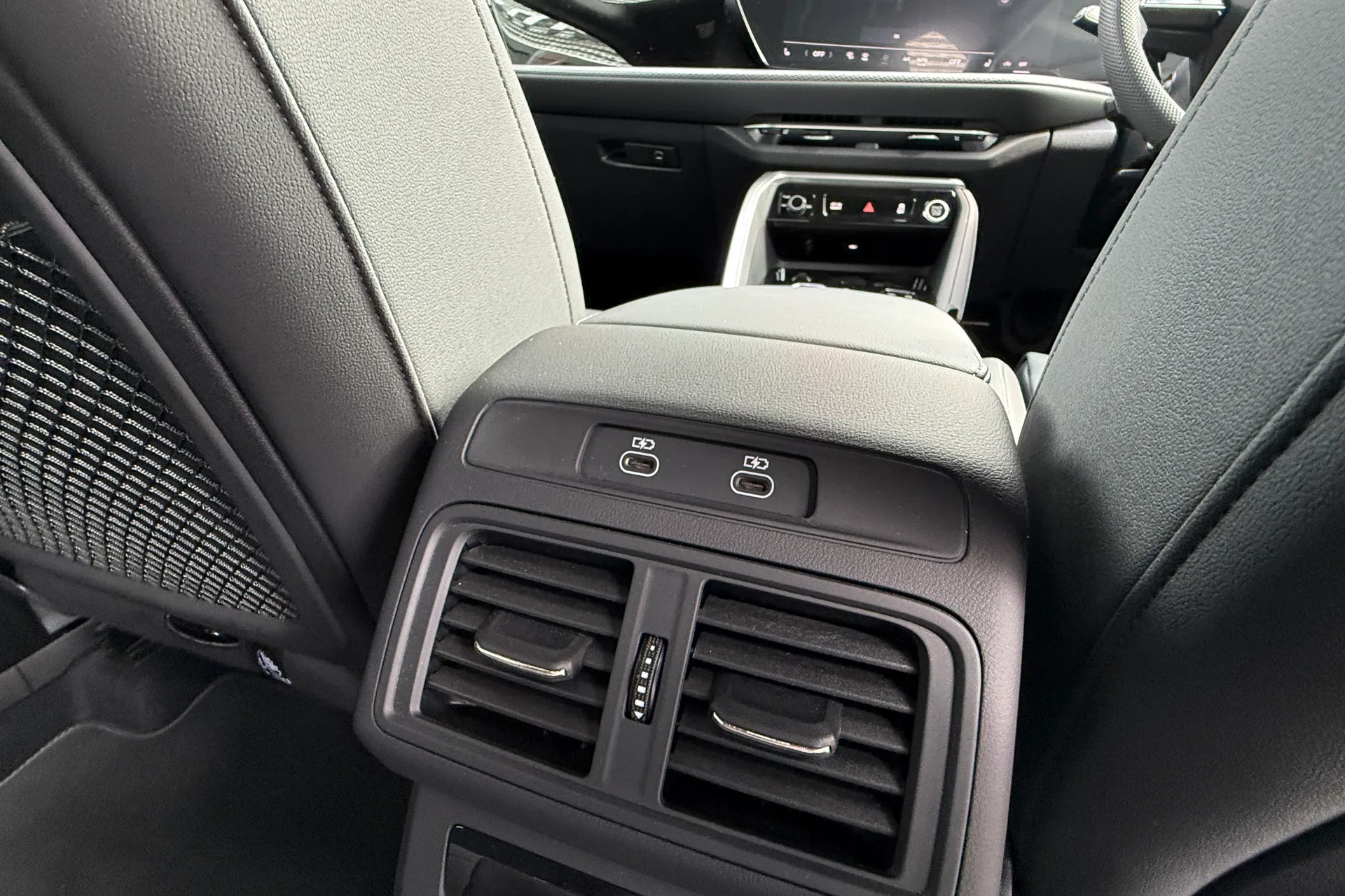 Audi Q5 thumbnail image number 44