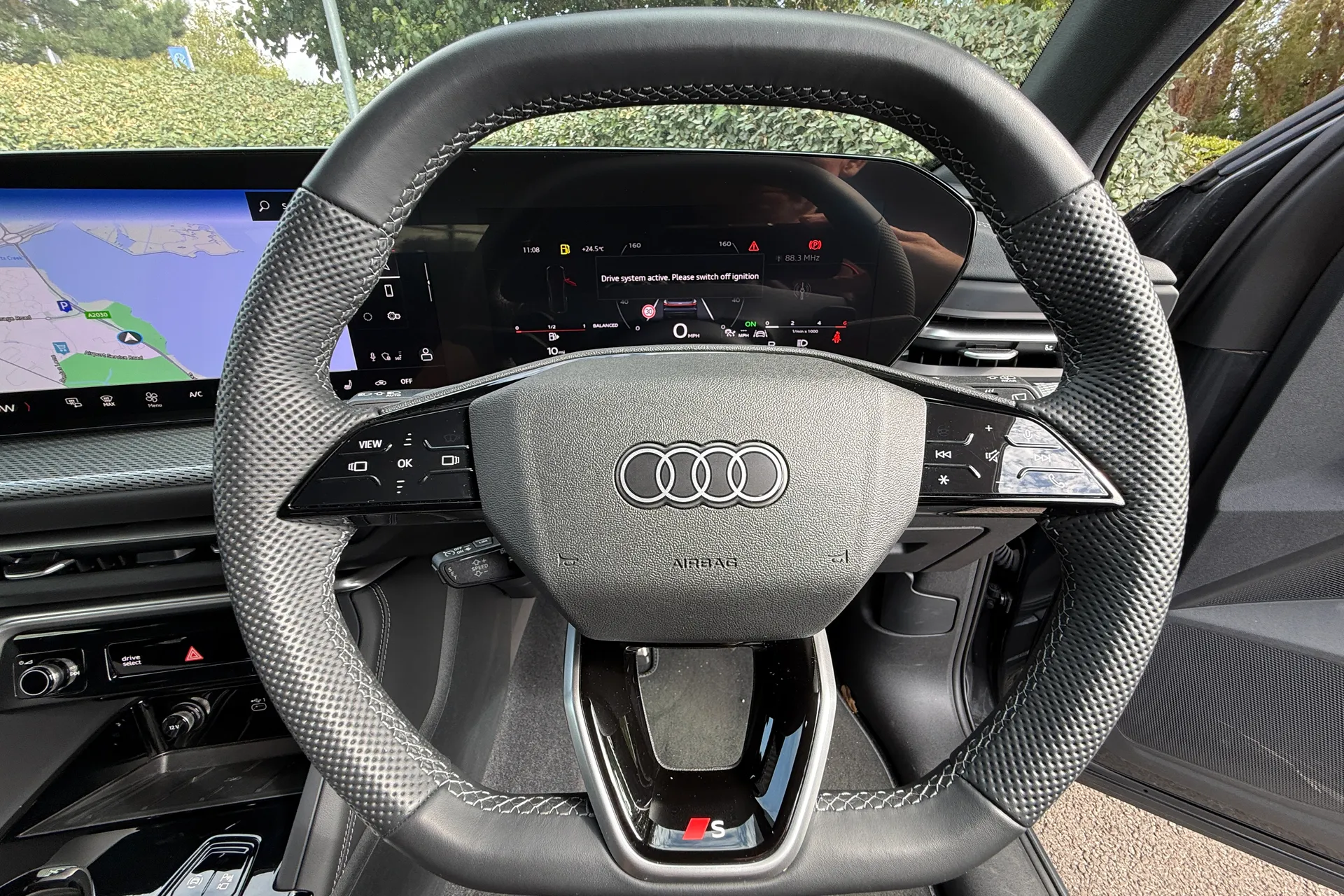 Audi Q5 thumbnail image number 14