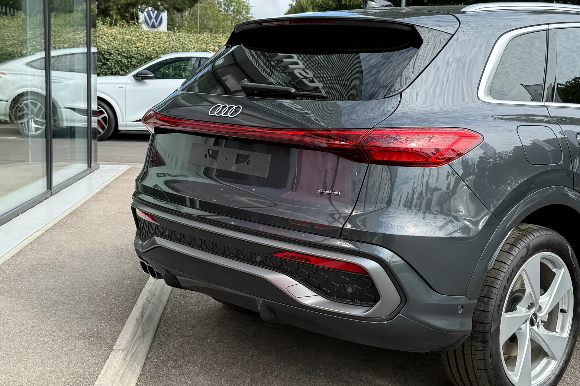 Audi Q5 thumbnail image number 31