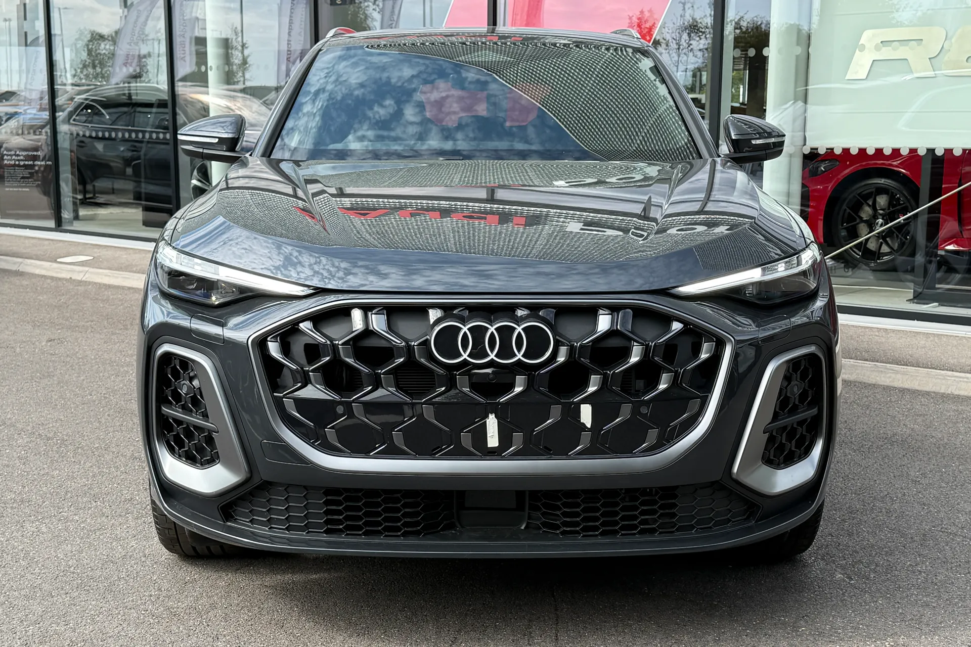 Audi Q5 thumbnail image number 16