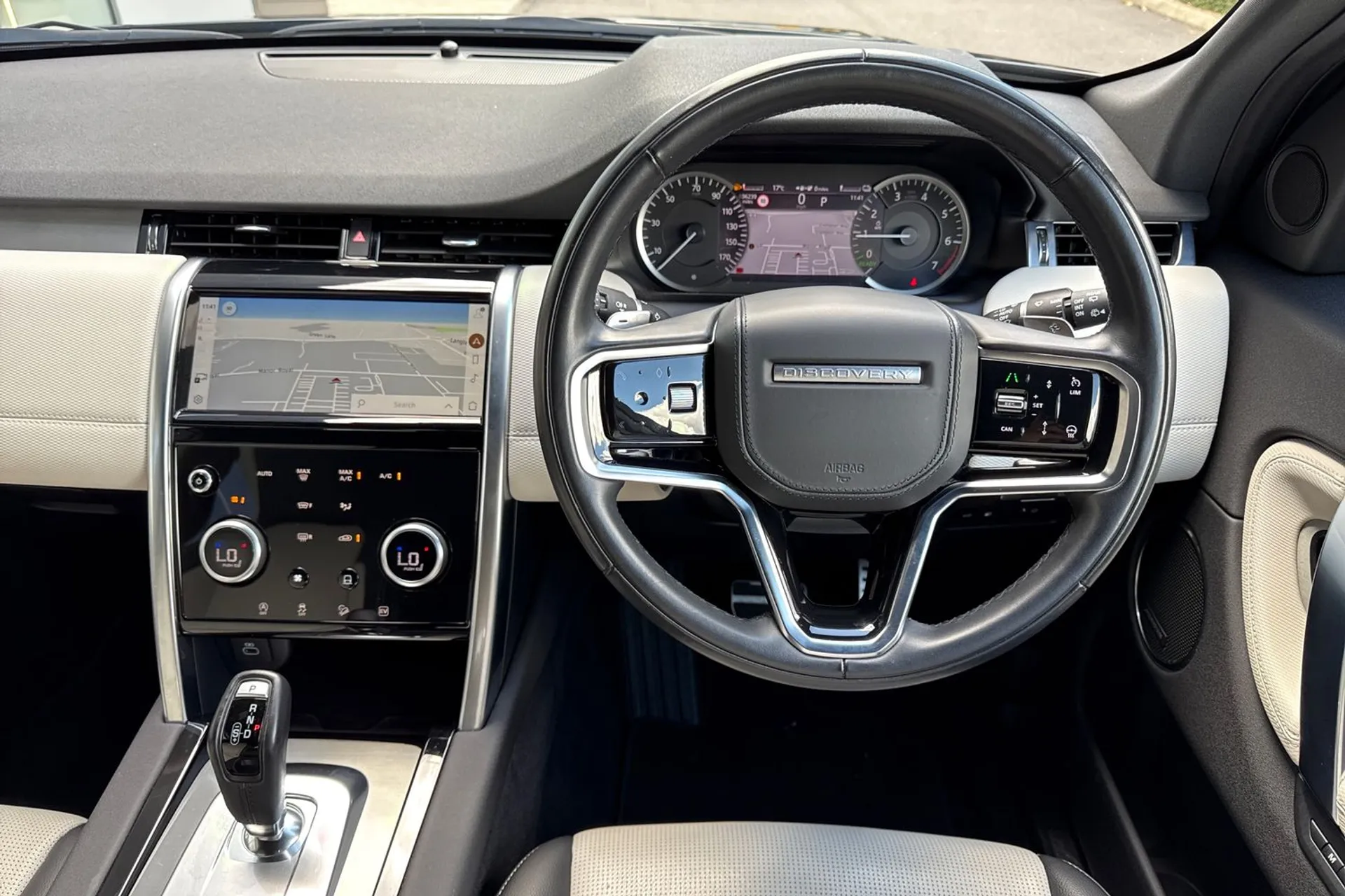 LAND ROVER DISCOVERY SPORT thumbnail image number 20