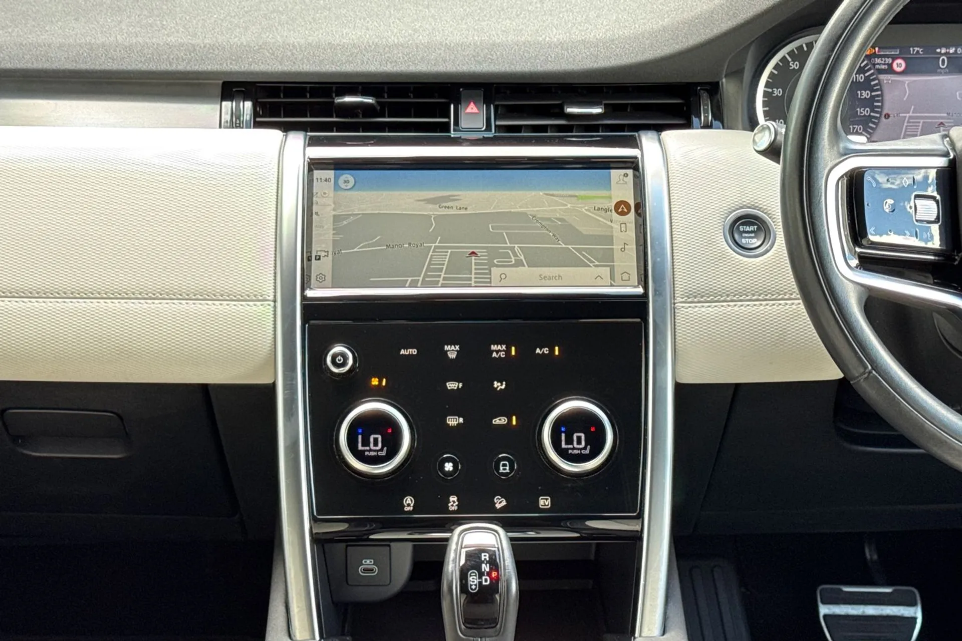 LAND ROVER DISCOVERY SPORT thumbnail image number 19