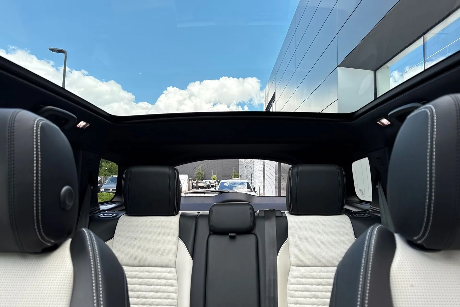 LAND ROVER DISCOVERY SPORT thumbnail image number 23