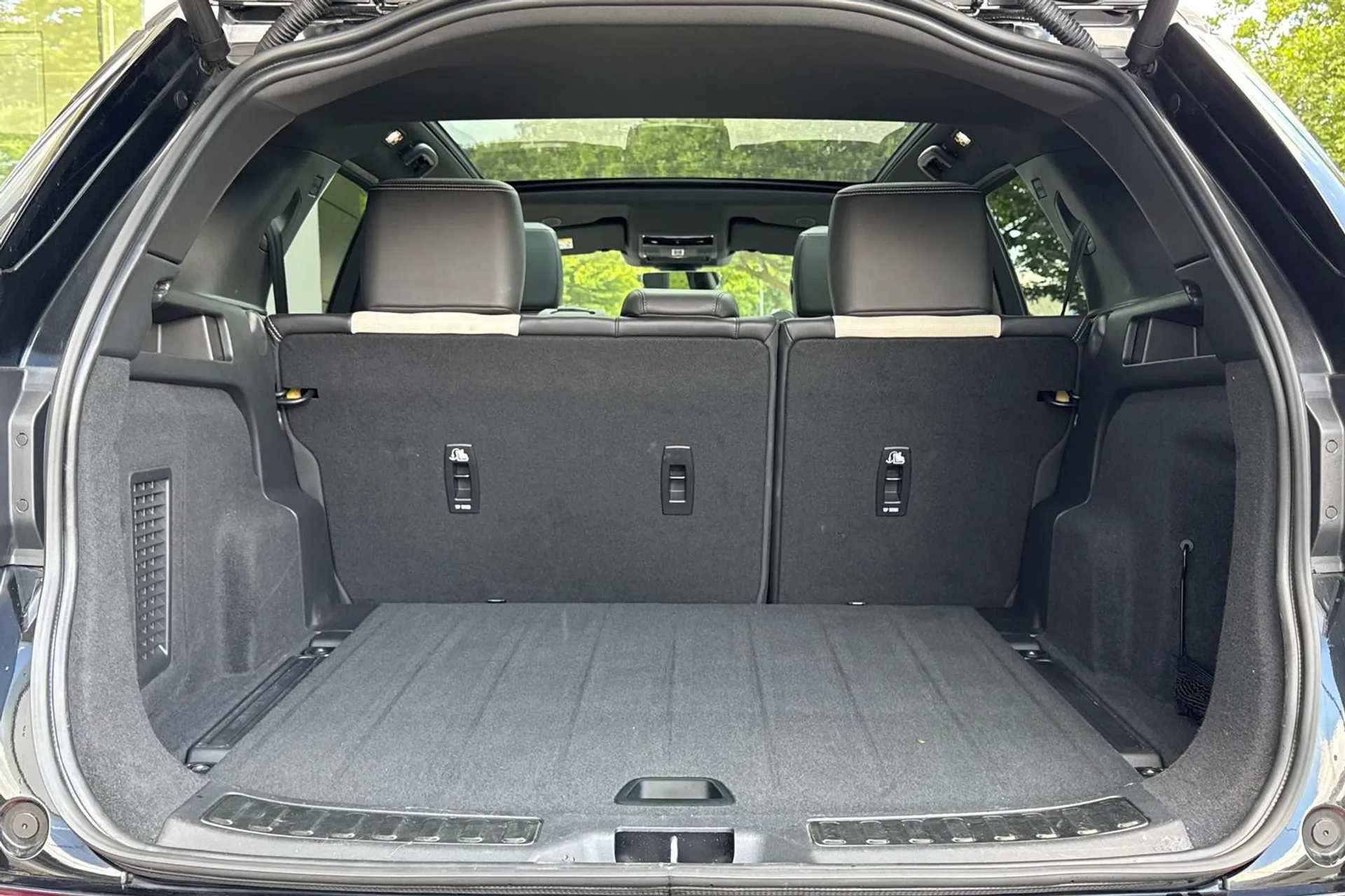 LAND ROVER DISCOVERY SPORT thumbnail image number 32