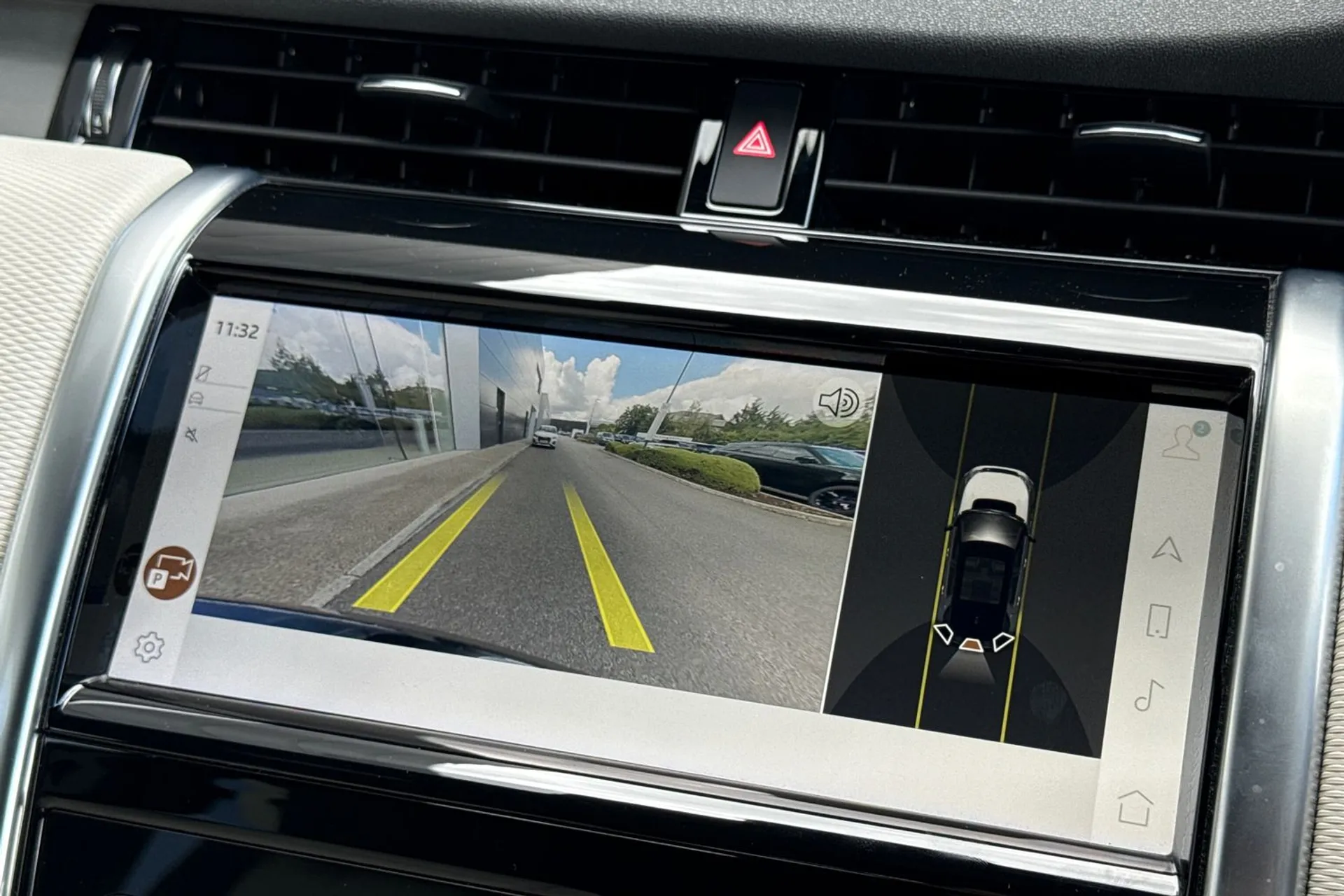 LAND ROVER DISCOVERY SPORT thumbnail image number 7