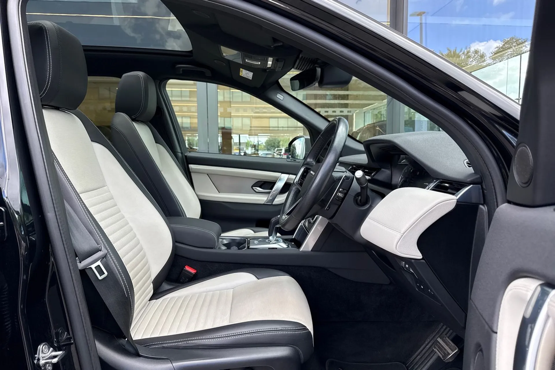 LAND ROVER DISCOVERY SPORT thumbnail image number 41