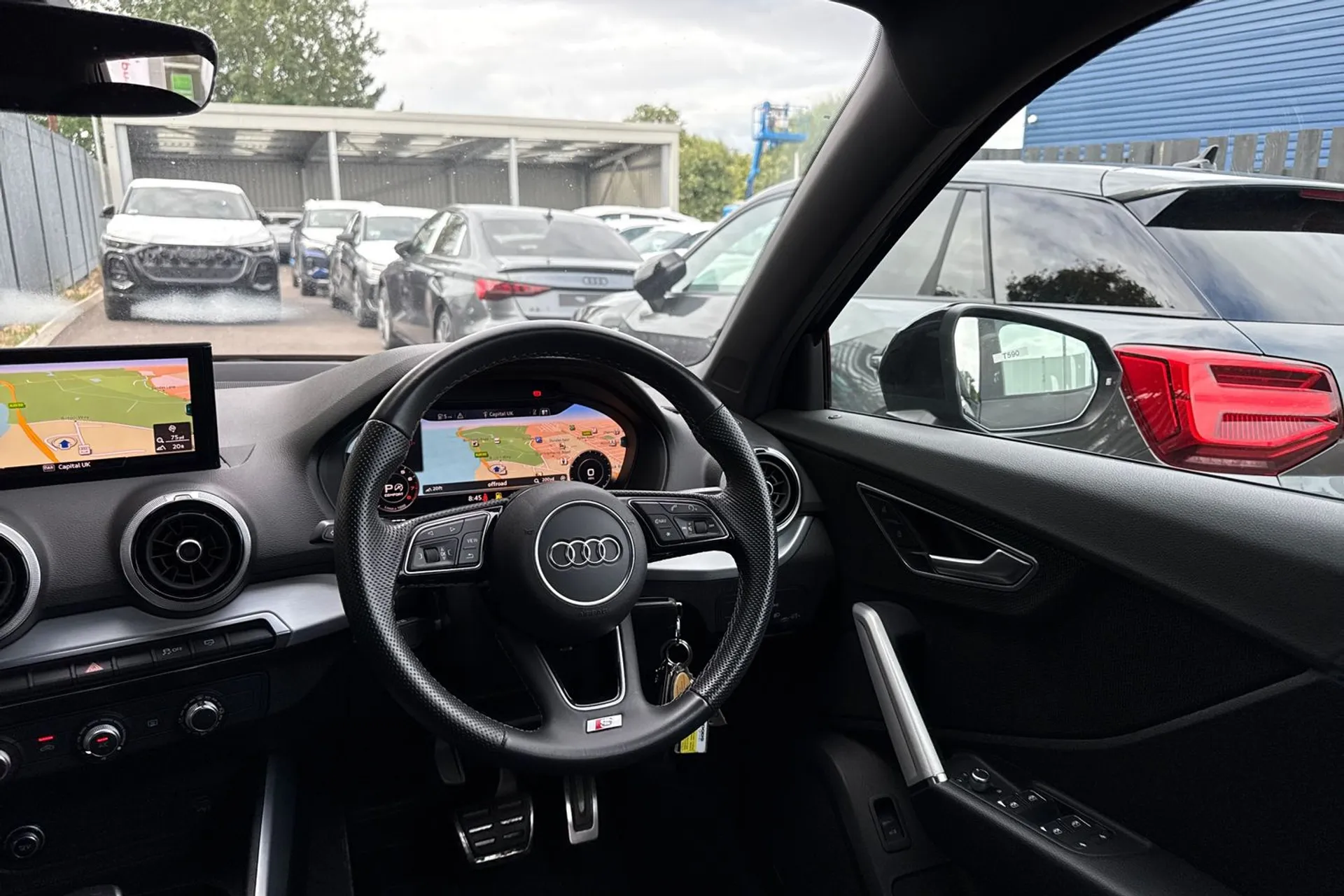 Audi Q2 thumbnail image number 36
