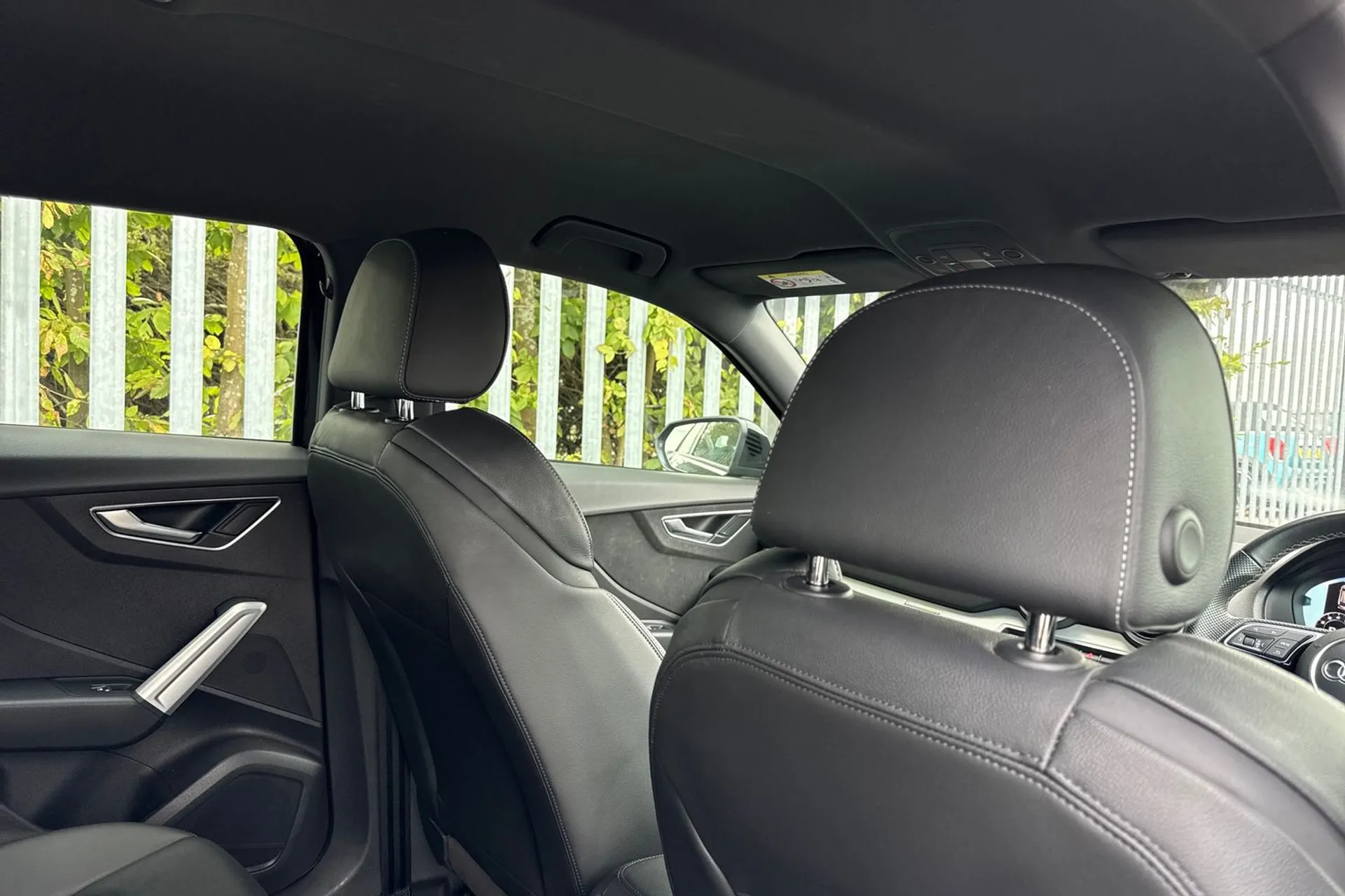 Audi Q2 thumbnail image number 23