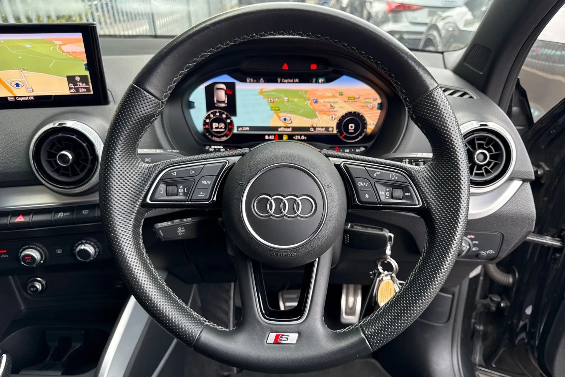 Audi Q2 thumbnail image number 37