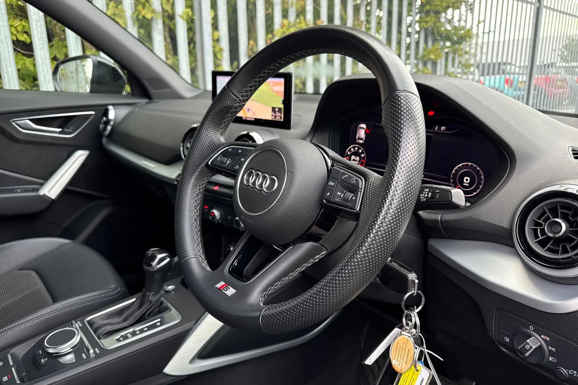 Audi Q2 thumbnail image number 27