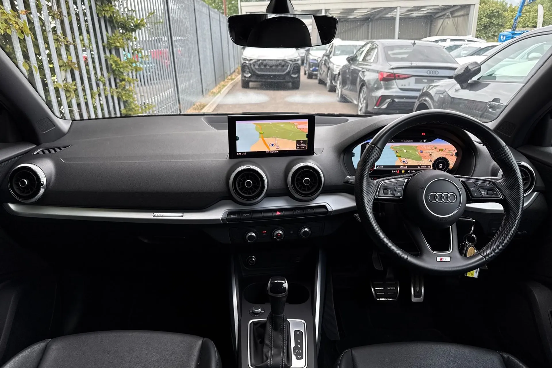 Audi Q2 thumbnail image number 3