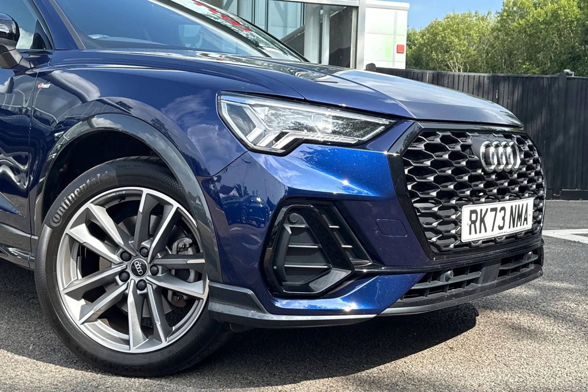 Audi Q3 thumbnail image number 5