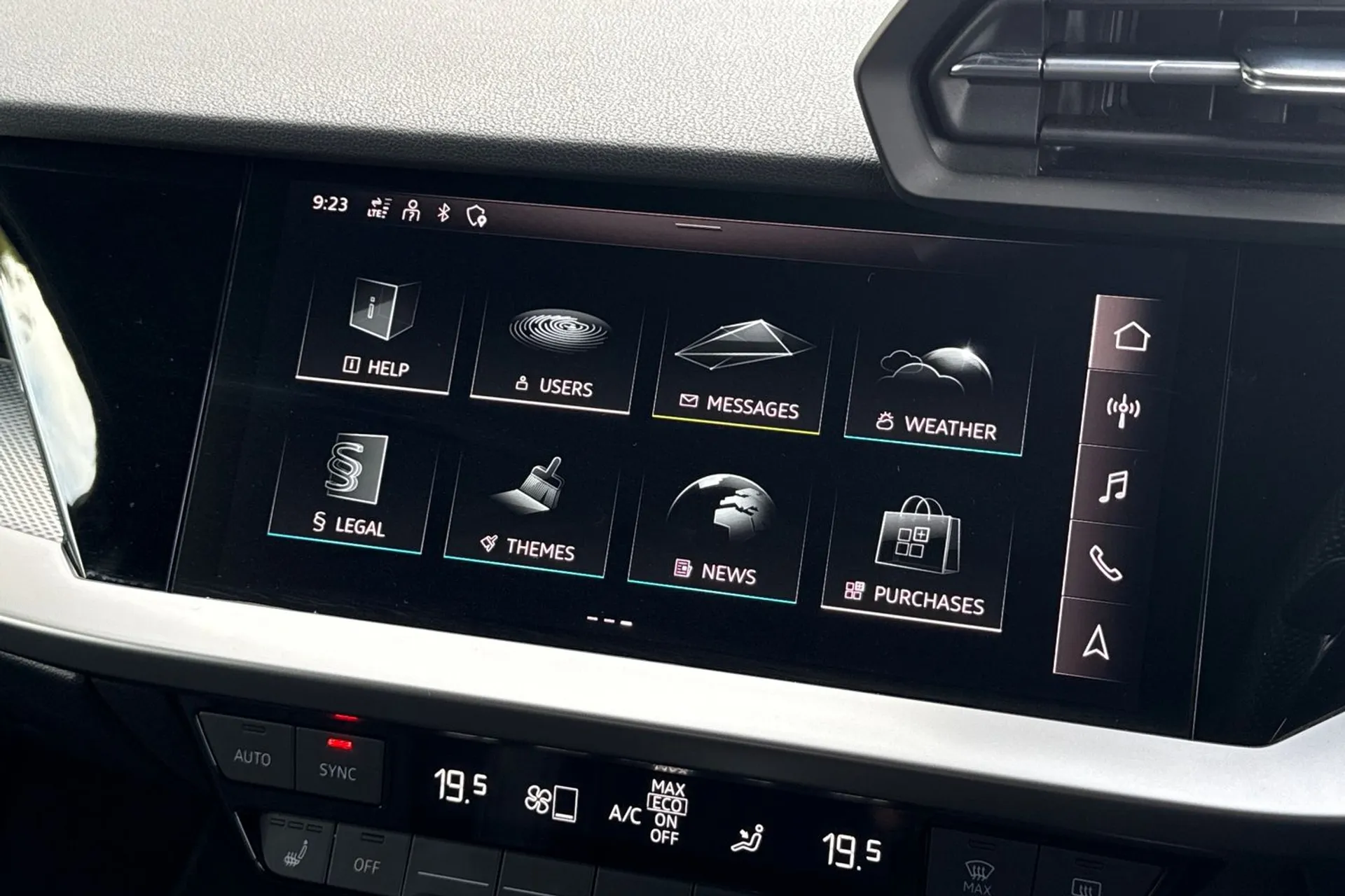 Audi A3 thumbnail image number 39