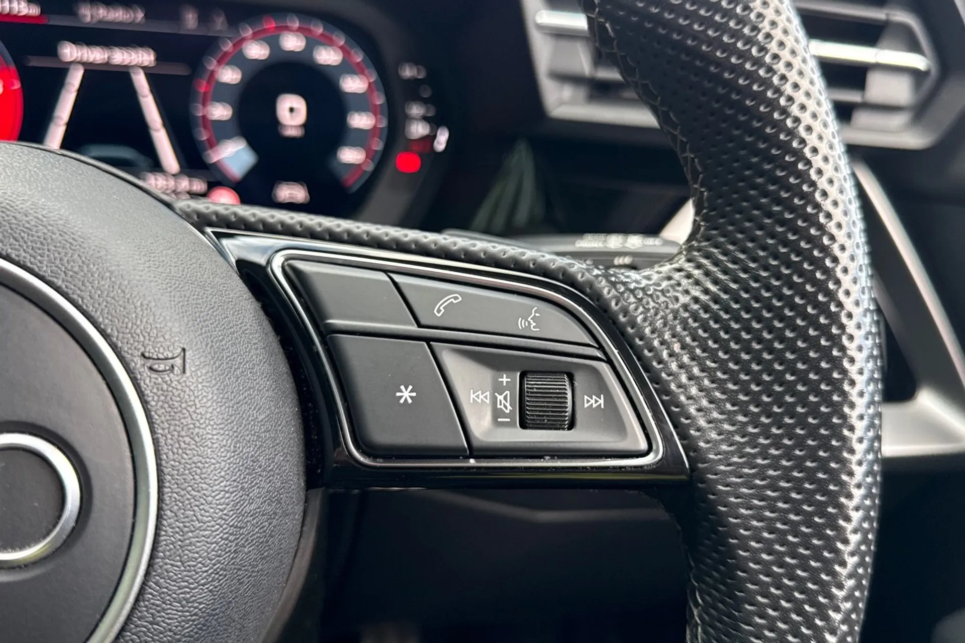 Audi A3 thumbnail image number 44