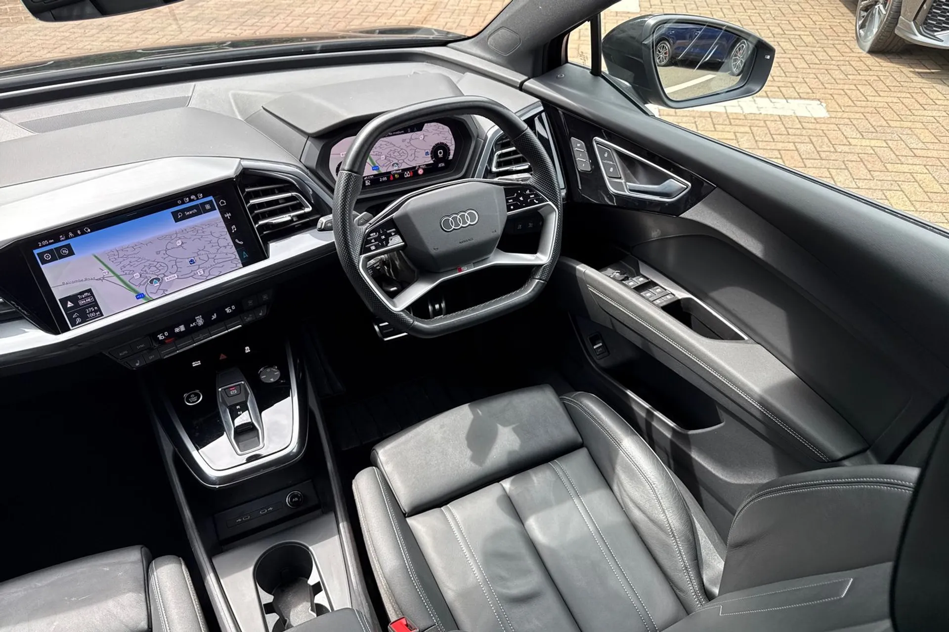 Audi Q4 thumbnail image number 33