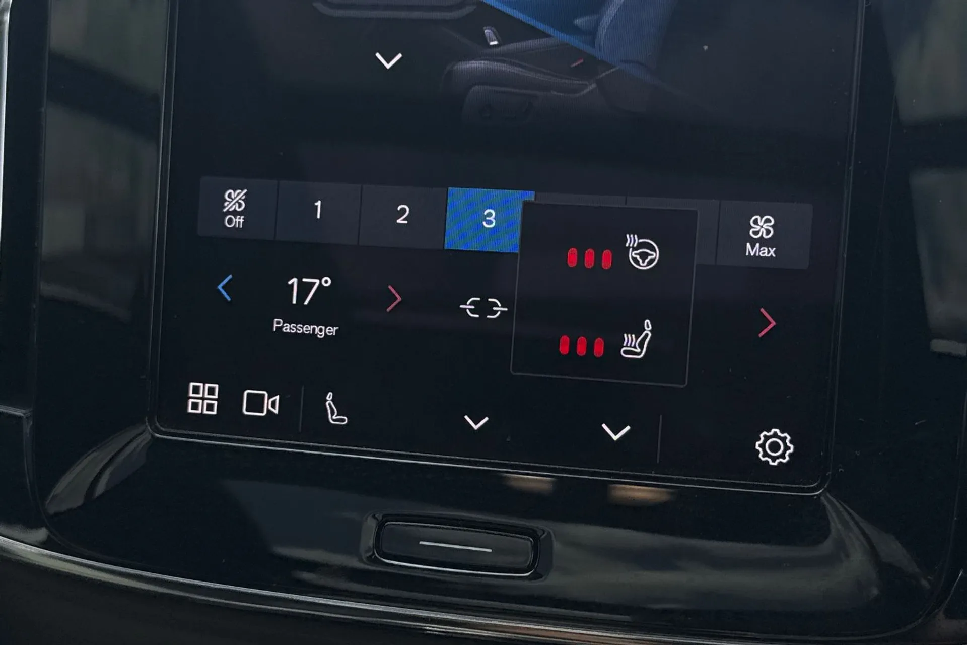 Volvo XC40 thumbnail image number 40