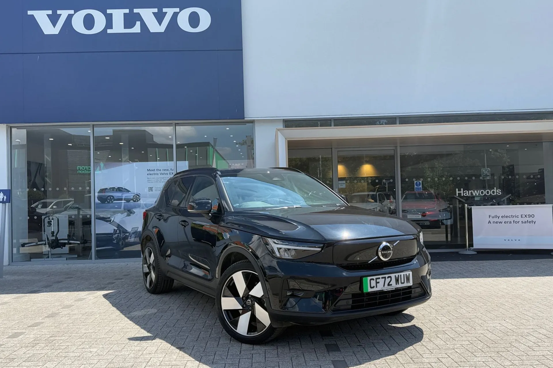 Volvo XC40 focused image