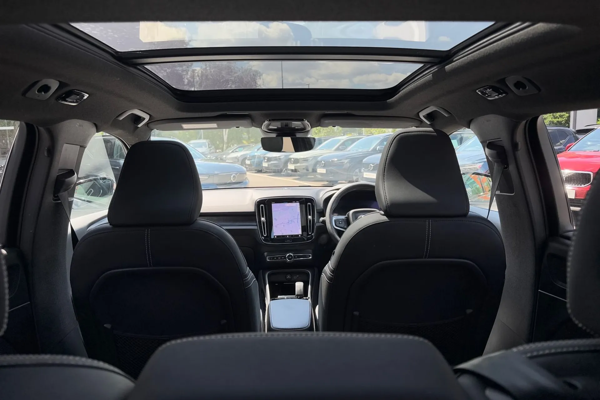 Volvo XC40 thumbnail image number 21